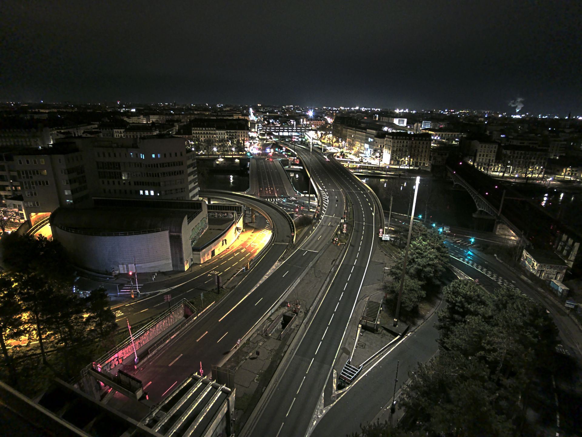 Caméra autoroute à Lyon Perrache à l'entrée Sud du Tunnel sous Fourvière, en direction de Marseille
