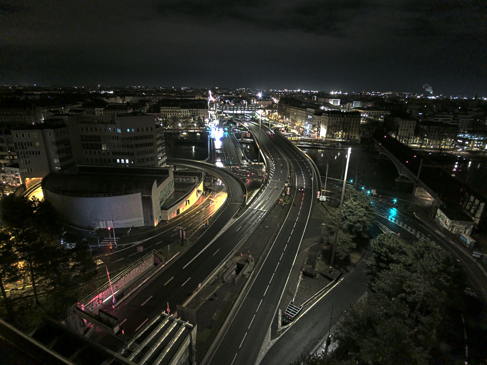 Caméra autoroute à Lyon Perrache à l'entrée Sud du Tunnel sous Fourvière, en direction de Marseille