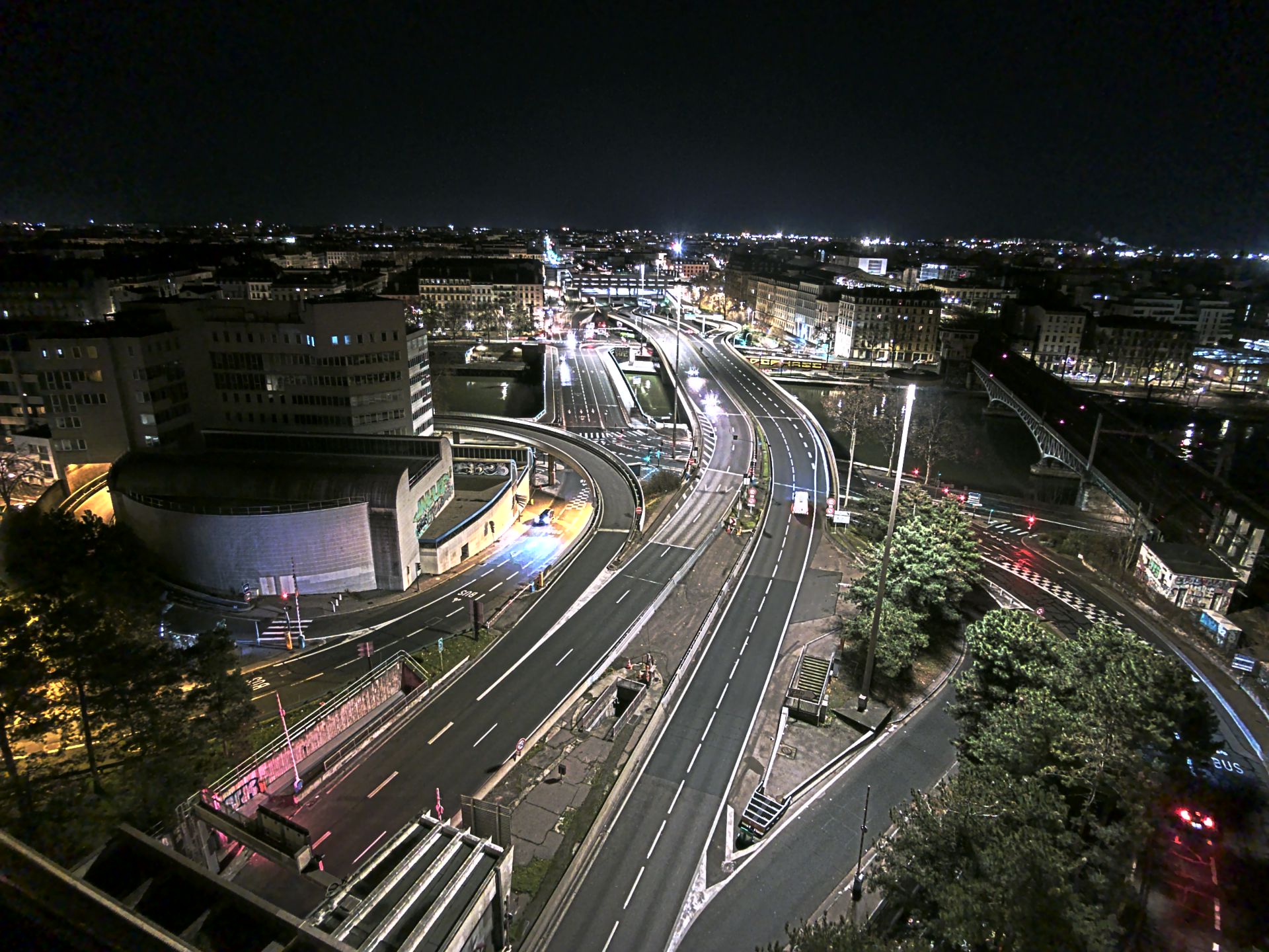 Caméra autoroute à Lyon Perrache à l'entrée Sud du Tunnel sous Fourvière, en direction de Marseille