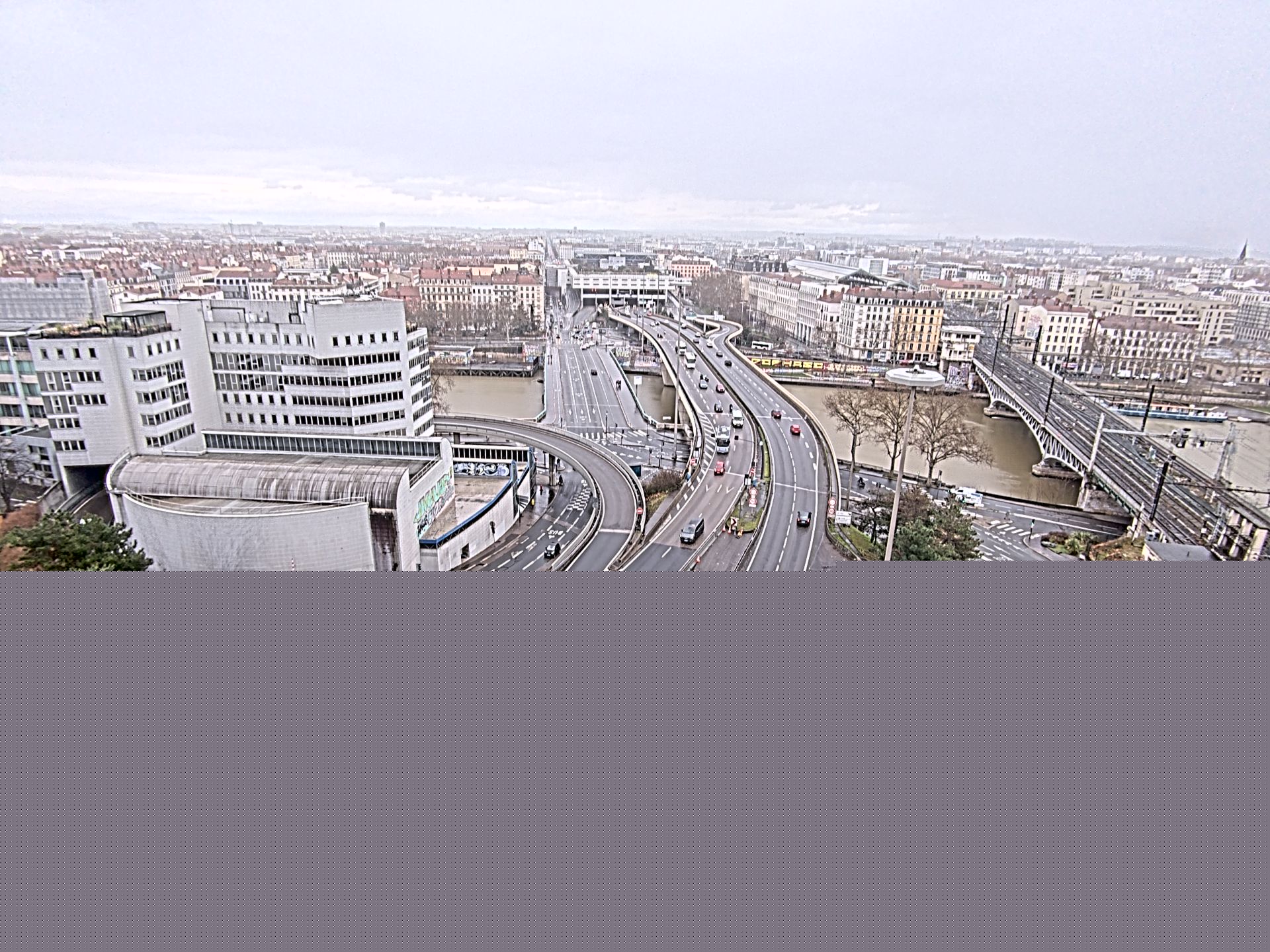 Caméra autoroute à Lyon Perrache à l'entrée Sud du Tunnel sous Fourvière, en direction de Marseille