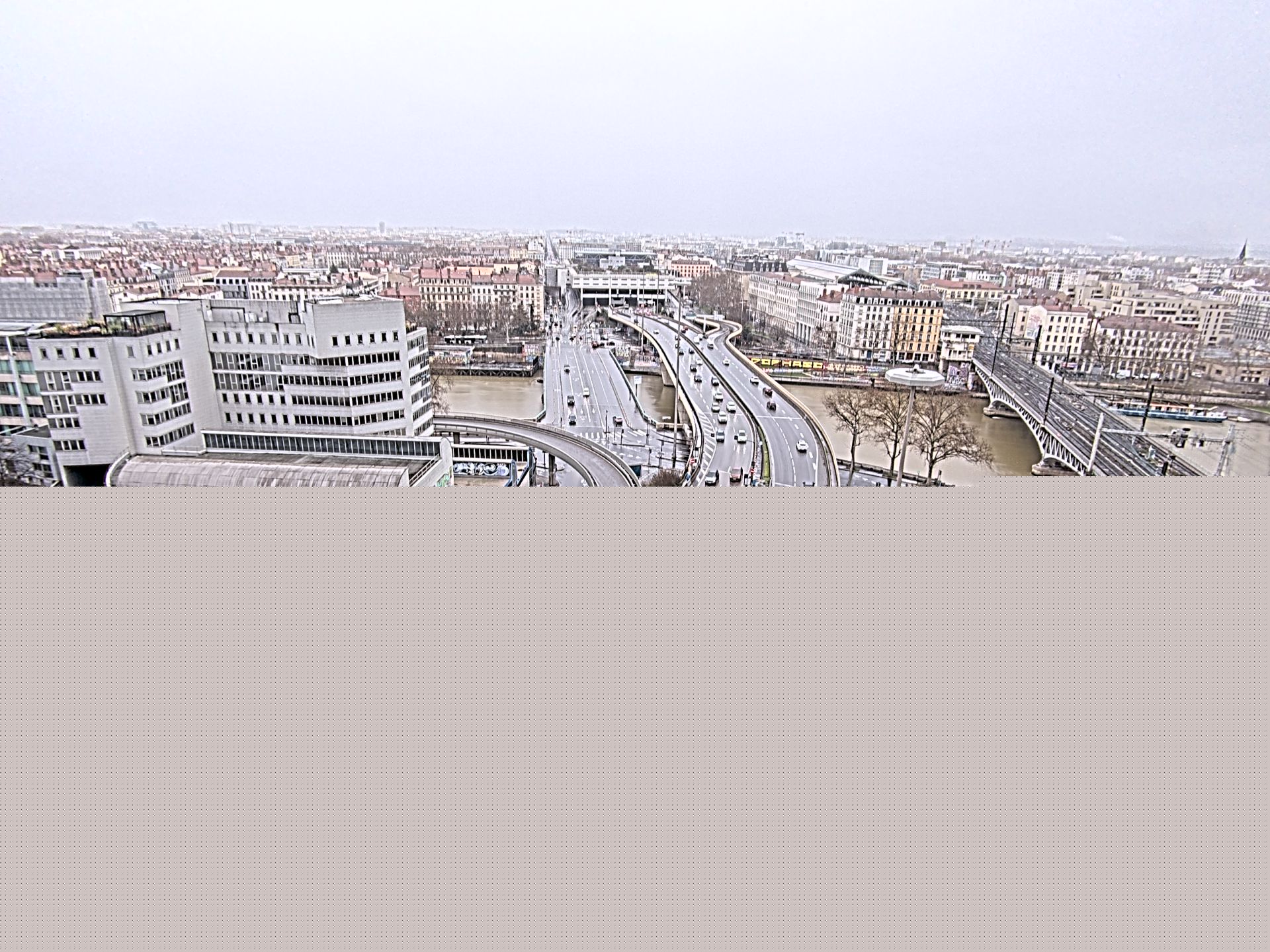 Caméra autoroute à Lyon Perrache à l'entrée Sud du Tunnel sous Fourvière, en direction de Marseille