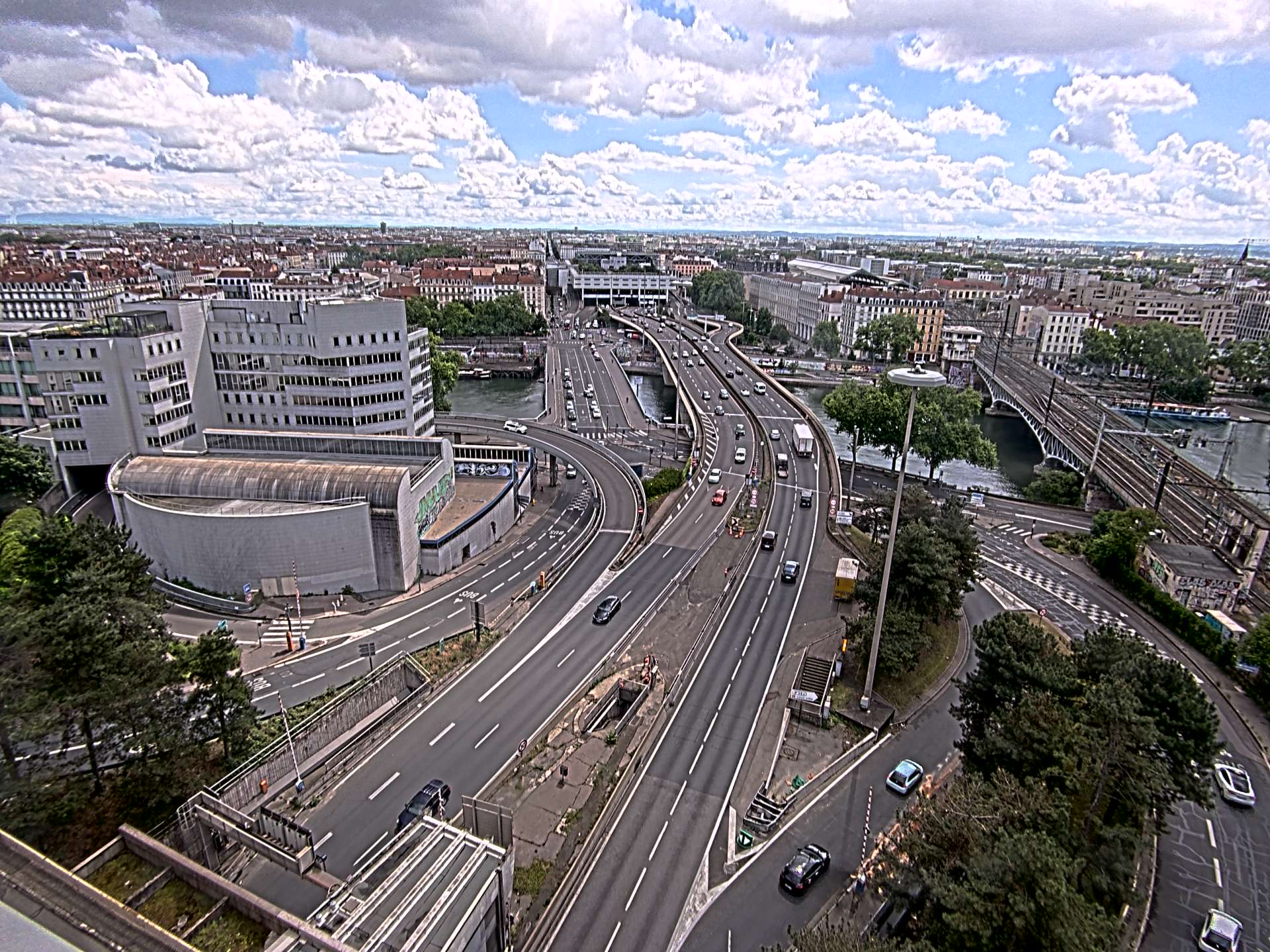 Caméra autoroute à Lyon Perrache à l'entrée Sud du Tunnel sous Fourvière, en direction de Marseille