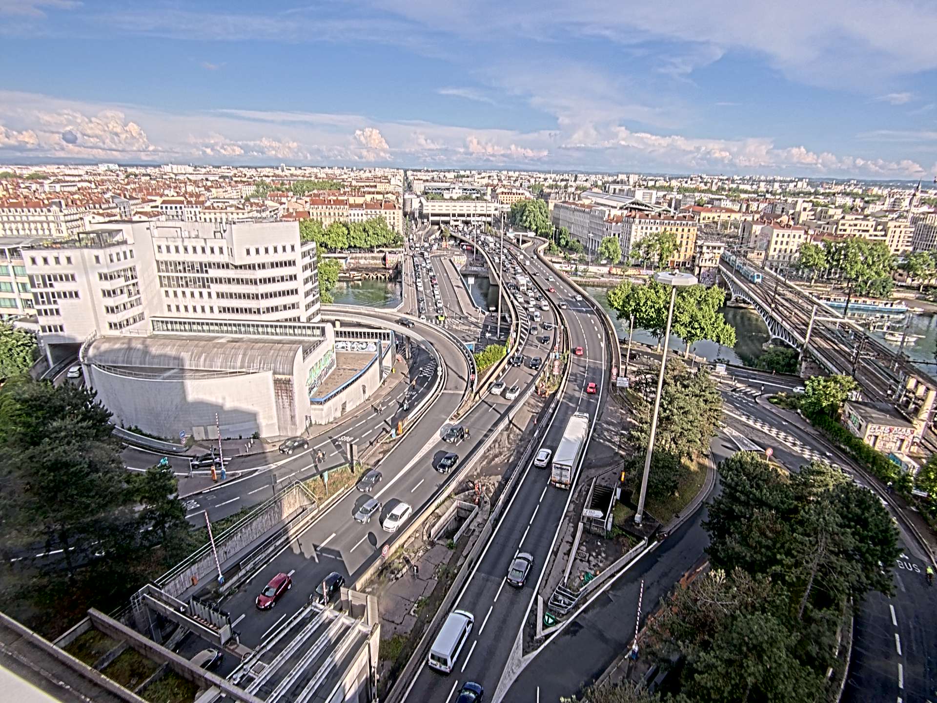 Caméra autoroute à Lyon Perrache à l'entrée Sud du Tunnel sous Fourvière, en direction de Marseille