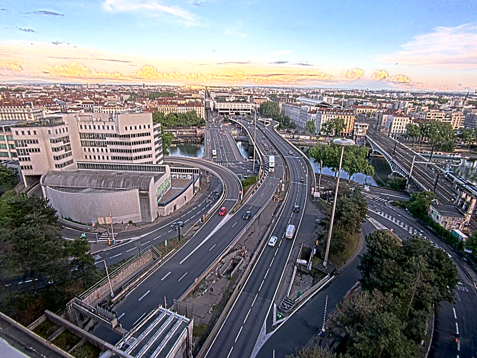 Caméra autoroute à Lyon Perrache à l'entrée Sud du Tunnel sous Fourvière, en direction de Marseille