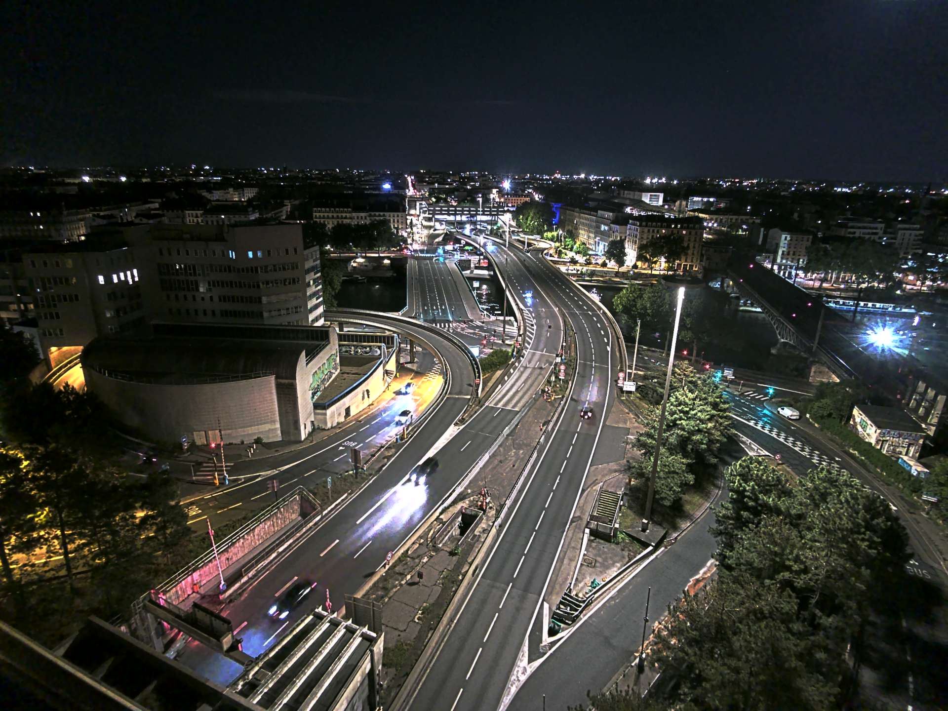 Caméra autoroute à Lyon Perrache à l'entrée Sud du Tunnel sous Fourvière, en direction de Marseille