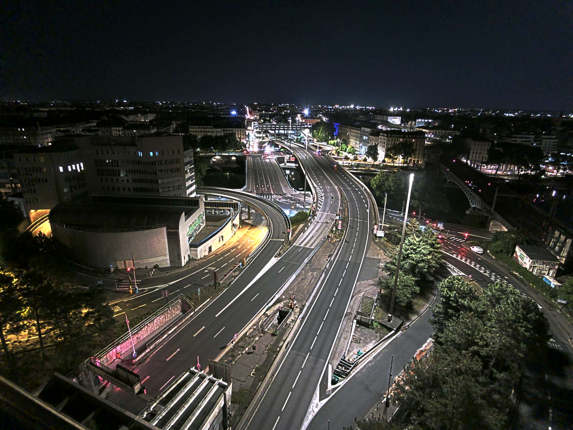 Caméra autoroute à Lyon Perrache à l'entrée Sud du Tunnel sous Fourvière, en direction de Marseille