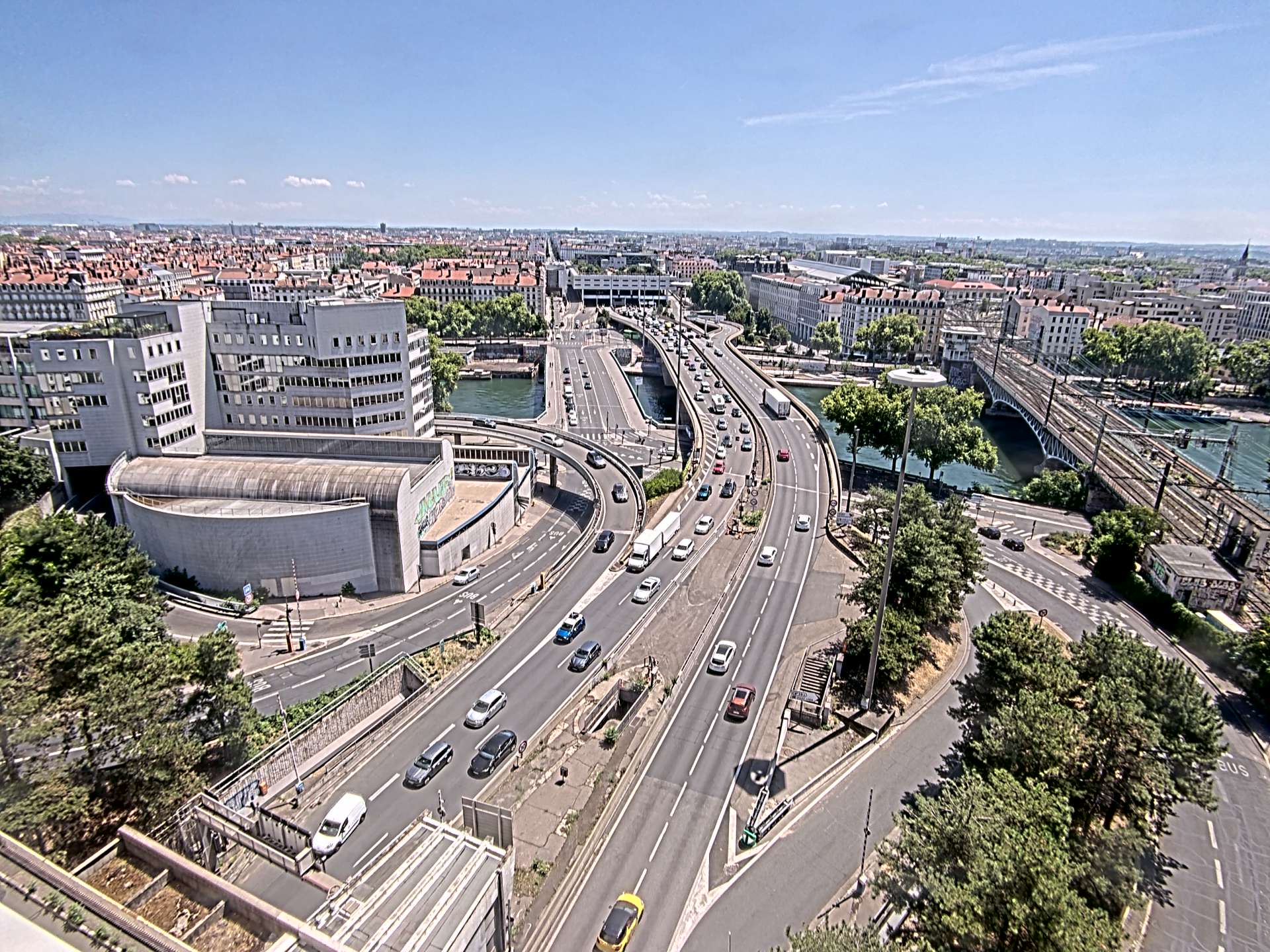 Caméra autoroute à Lyon Perrache à l'entrée Sud du Tunnel sous Fourvière, en direction de Marseille