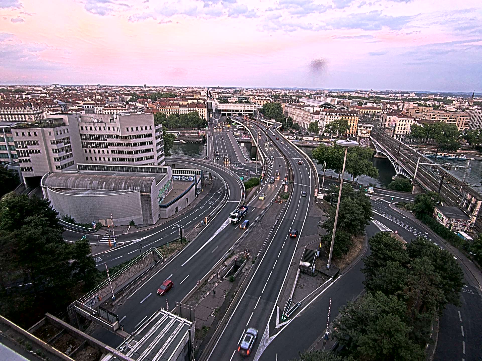 Caméra autoroute à Lyon Perrache à l'entrée Sud du Tunnel sous Fourvière, en direction de Marseille