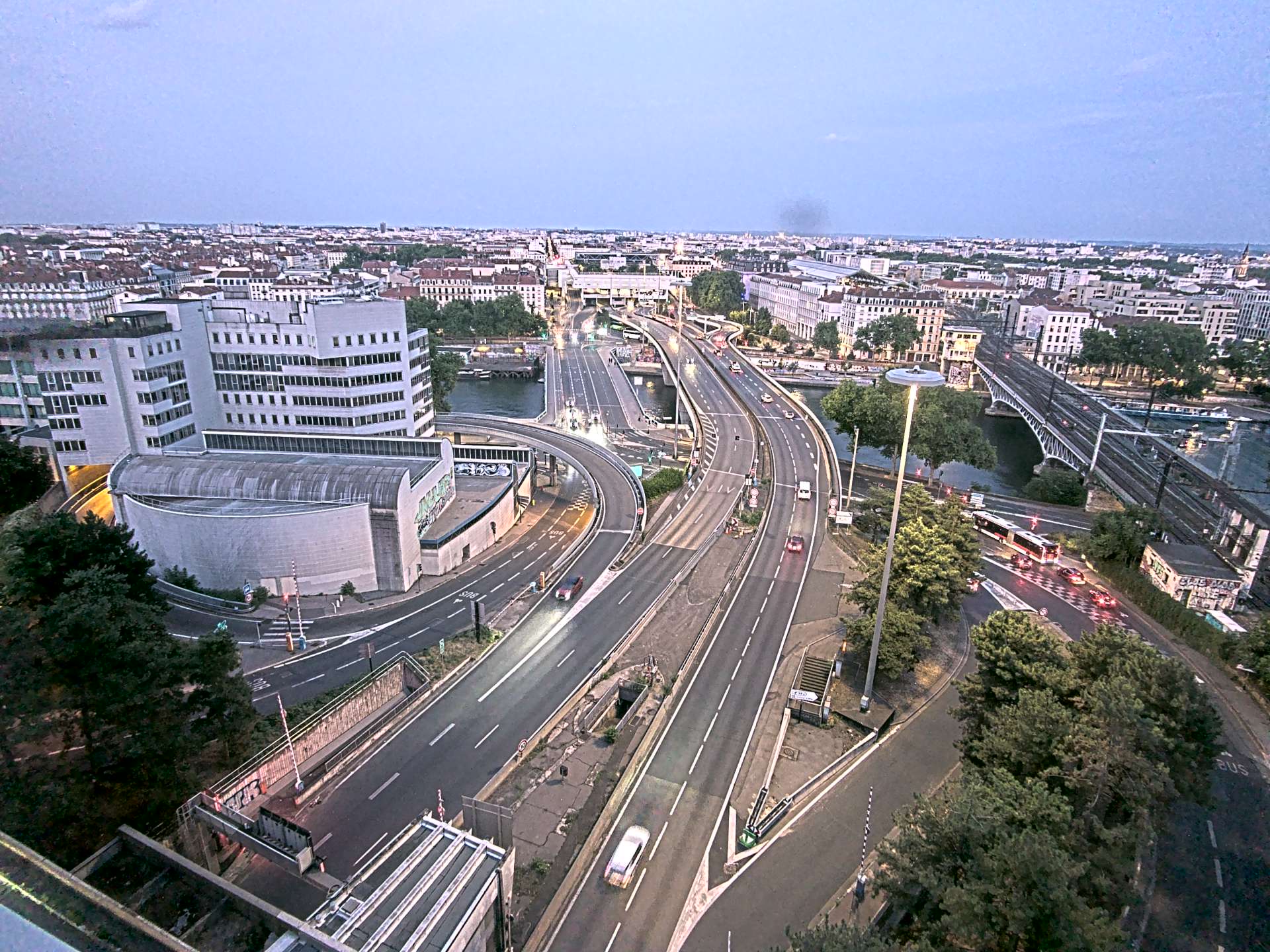 Caméra autoroute à Lyon Perrache à l'entrée Sud du Tunnel sous Fourvière, en direction de Marseille