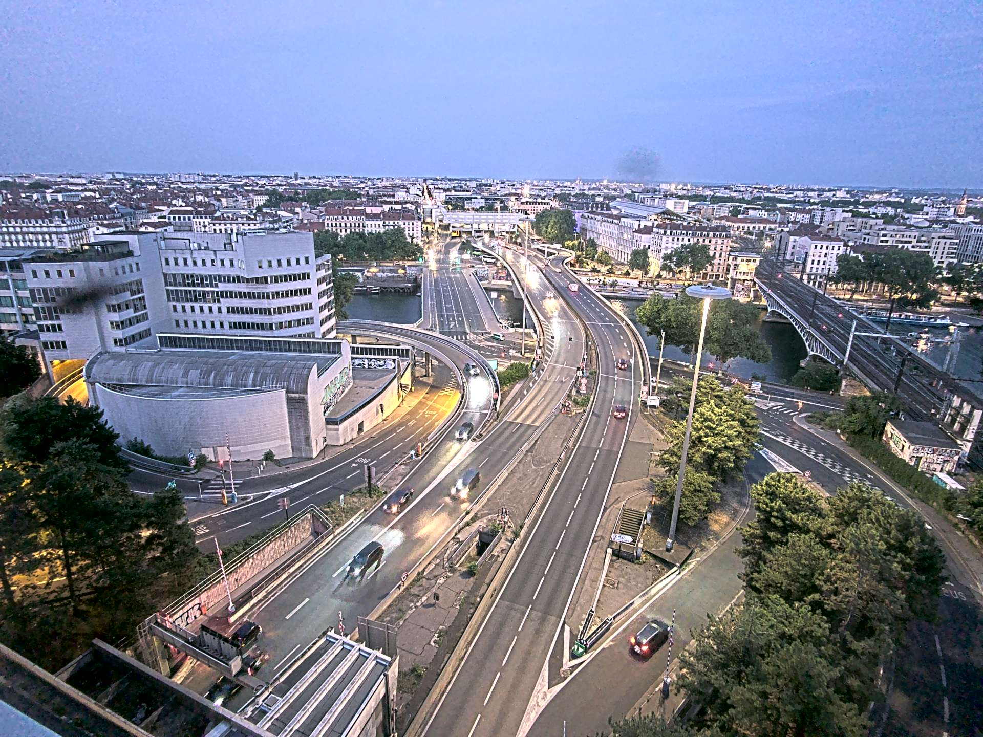Caméra autoroute à Lyon Perrache à l'entrée Sud du Tunnel sous Fourvière, en direction de Marseille