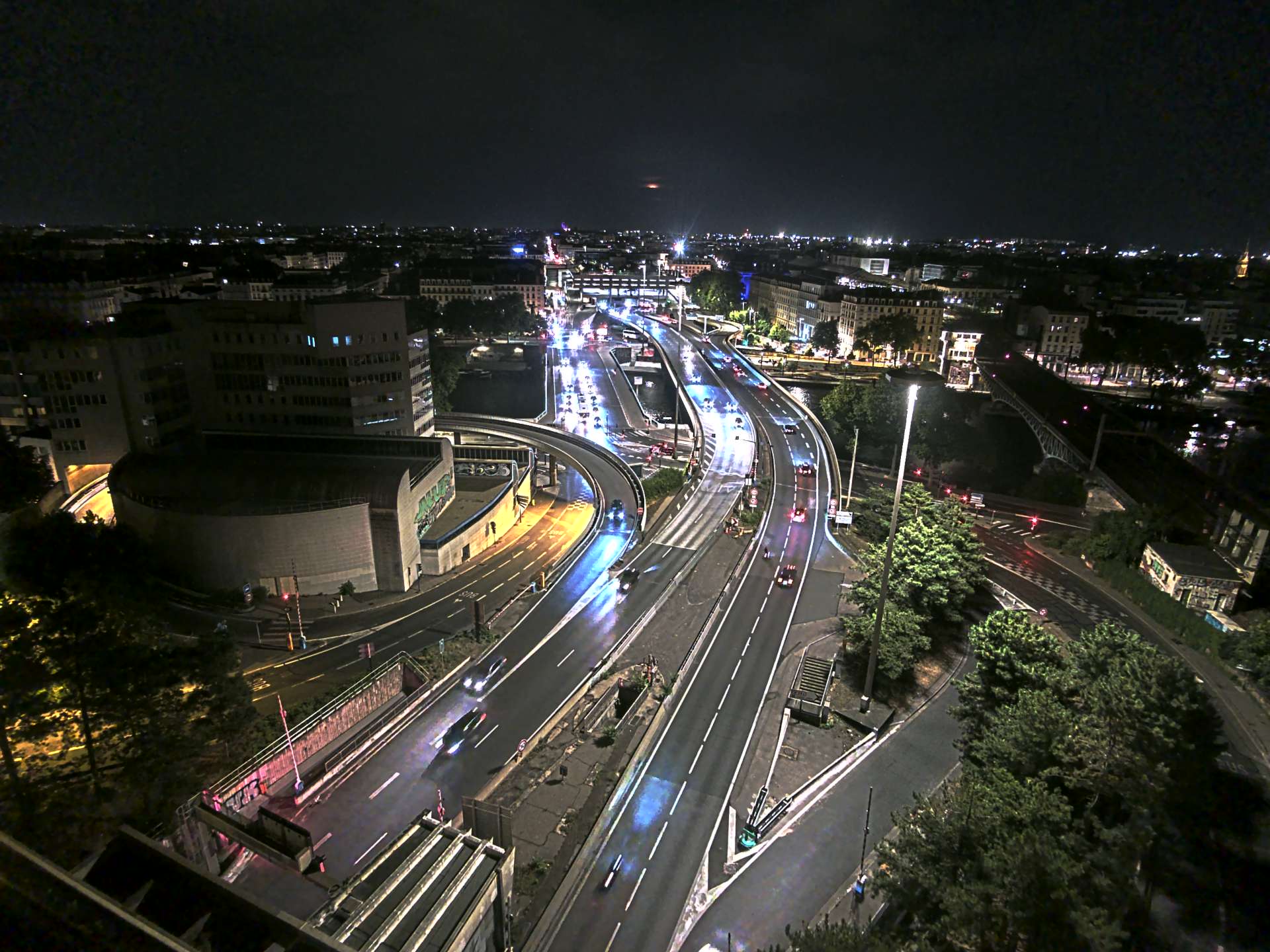 Caméra autoroute à Lyon Perrache à l'entrée Sud du Tunnel sous Fourvière, en direction de Marseille