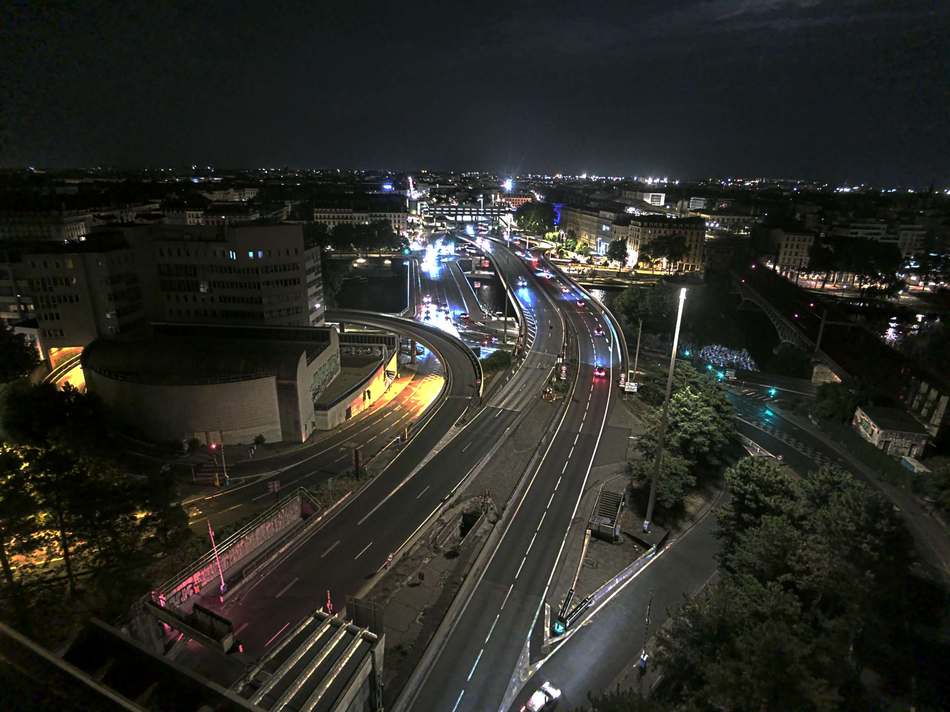 Caméra autoroute à Lyon Perrache à l'entrée Sud du Tunnel sous Fourvière, en direction de Marseille