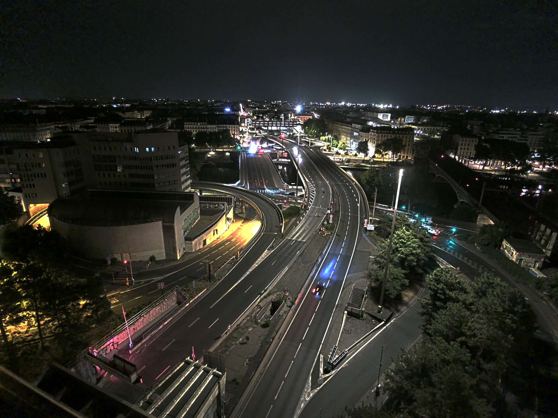 Caméra autoroute à Lyon Perrache à l'entrée Sud du Tunnel sous Fourvière, en direction de Marseille