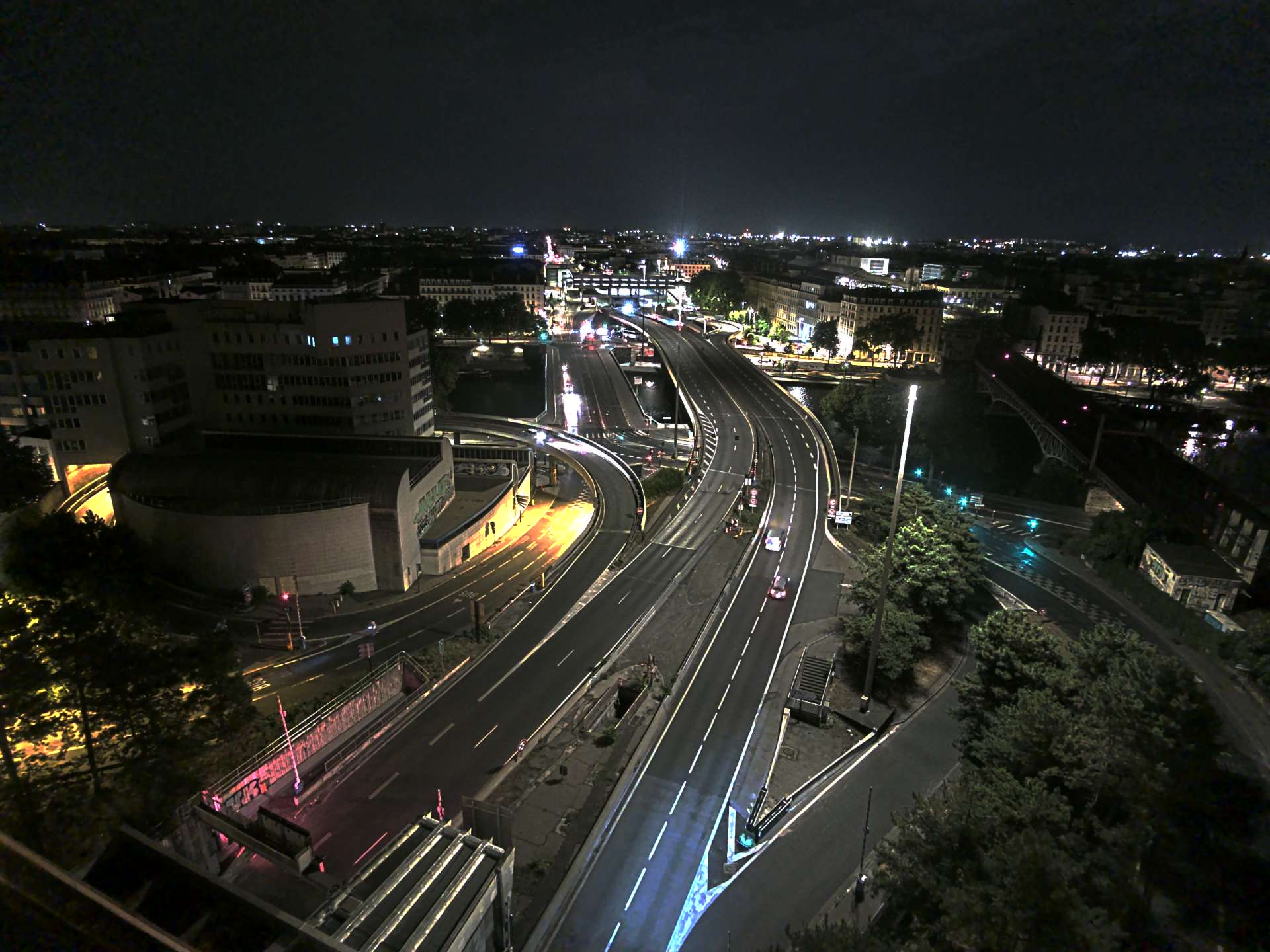Caméra autoroute à Lyon Perrache à l'entrée Sud du Tunnel sous Fourvière, en direction de Marseille