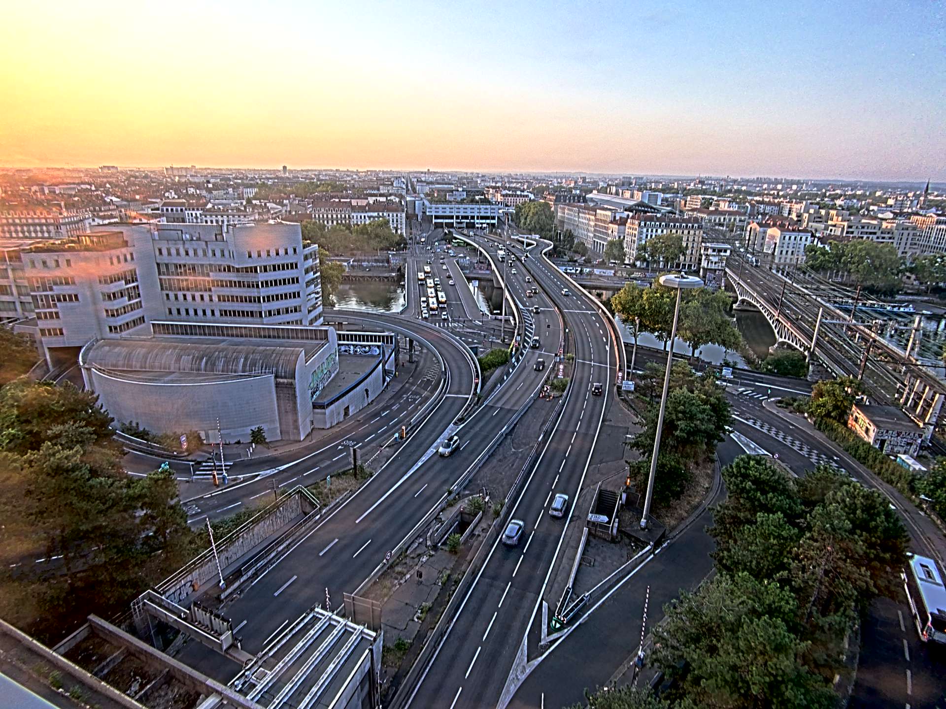 Caméra autoroute à Lyon Perrache à l'entrée Sud du Tunnel sous Fourvière, en direction de Marseille