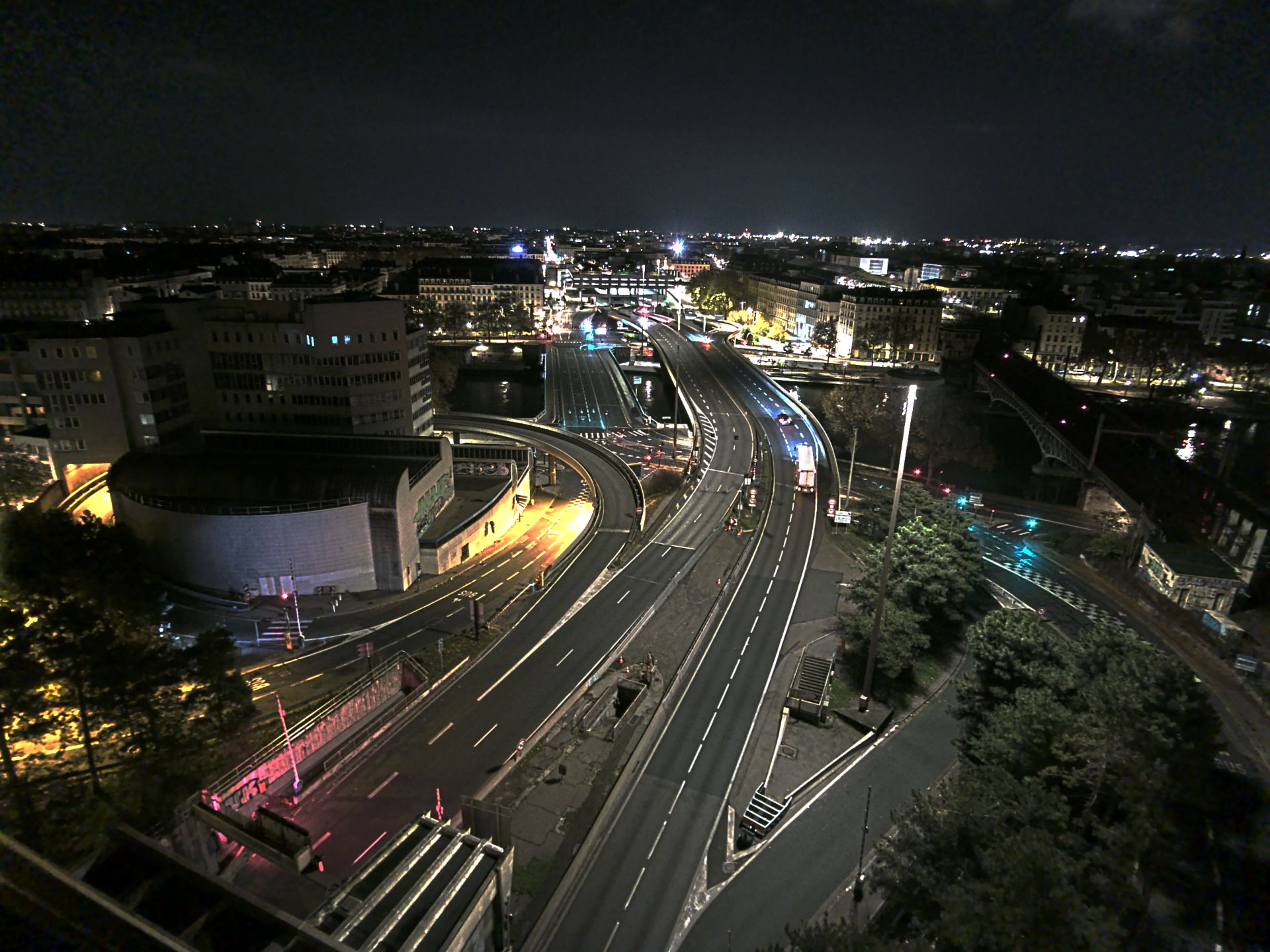Caméra autoroute à Lyon Perrache à l'entrée Sud du Tunnel sous Fourvière, en direction de Marseille