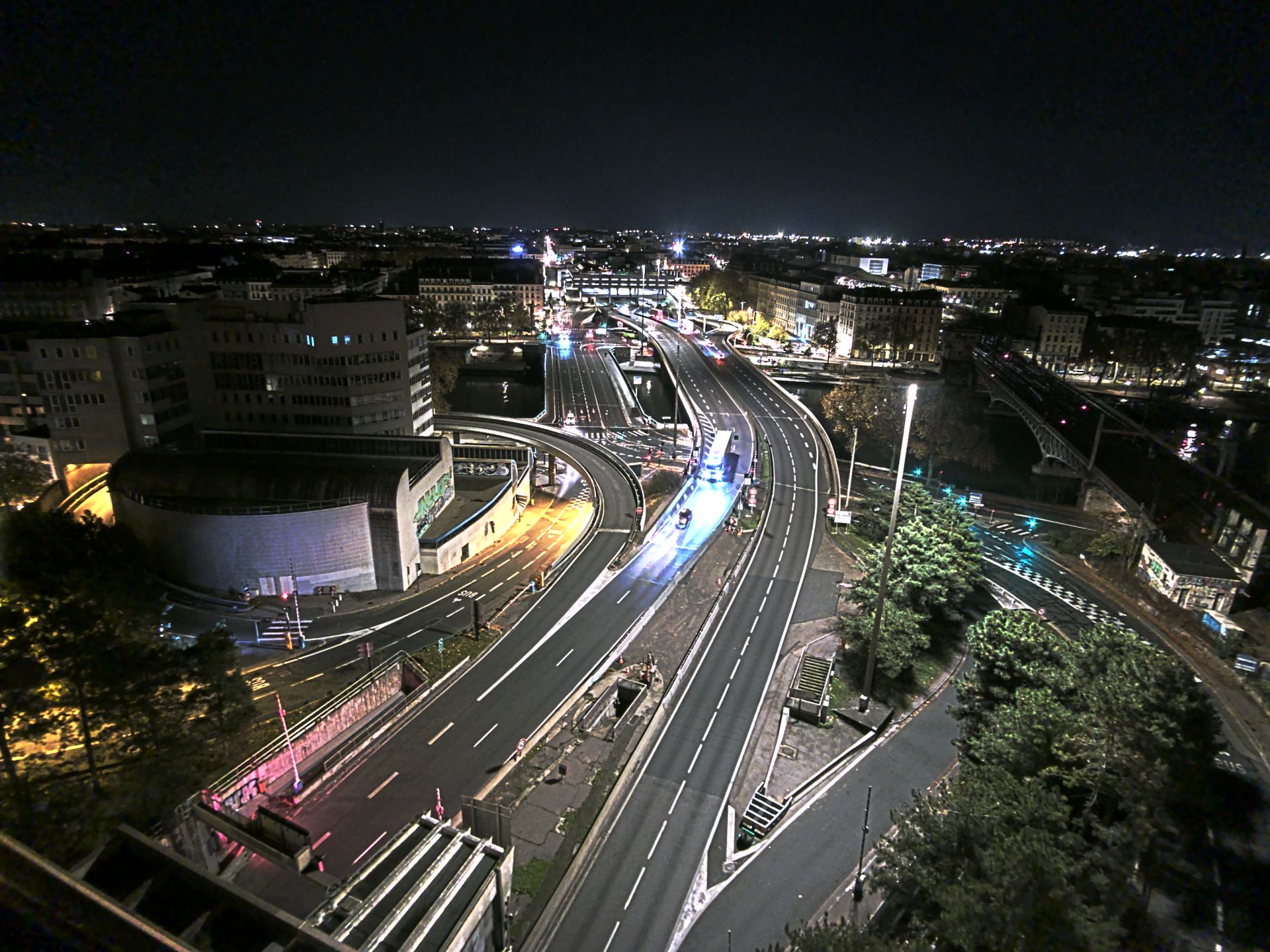 Caméra autoroute à Lyon Perrache à l'entrée Sud du Tunnel sous Fourvière, en direction de Marseille