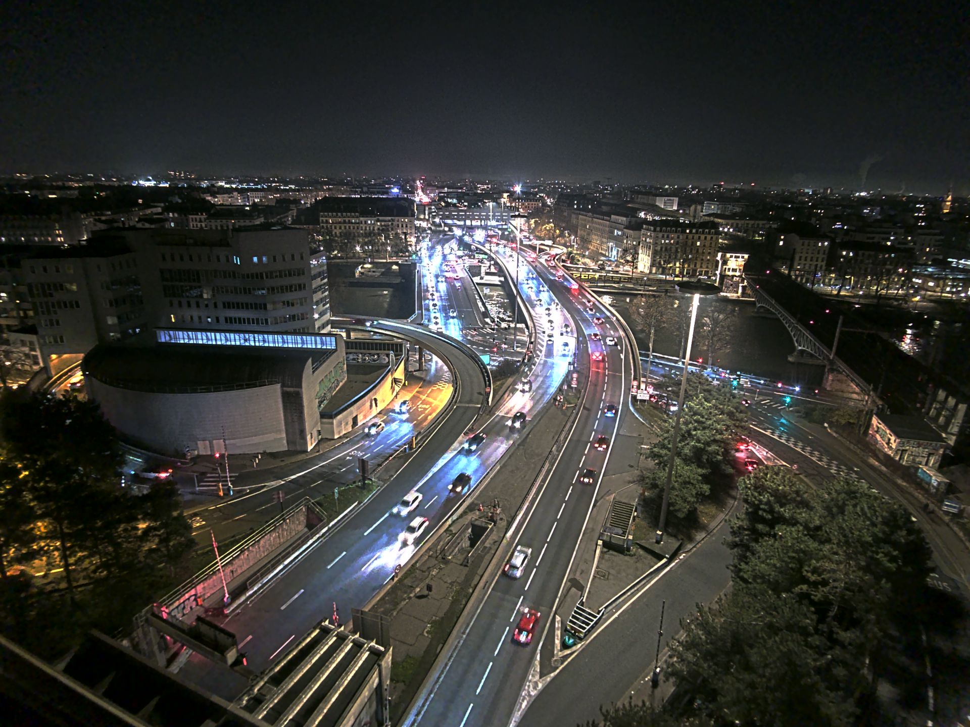 Caméra autoroute à Lyon Perrache à l'entrée Sud du Tunnel sous Fourvière, en direction de Marseille