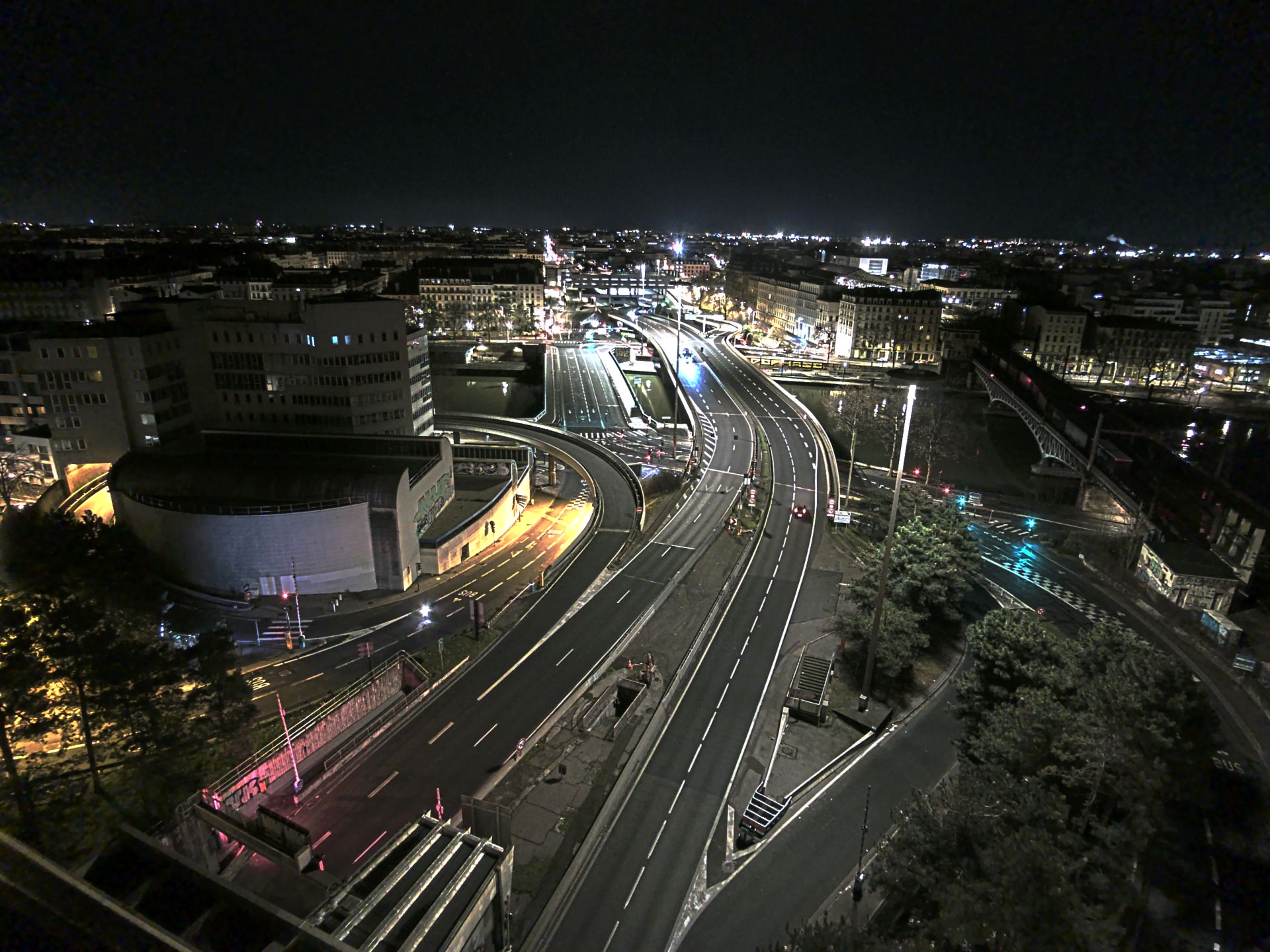 Caméra autoroute à Lyon Perrache à l'entrée Sud du Tunnel sous Fourvière, en direction de Marseille