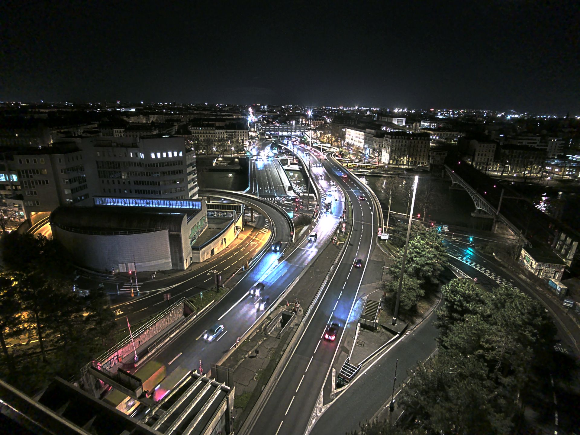 Caméra autoroute à Lyon Perrache à l'entrée Sud du Tunnel sous Fourvière, en direction de Marseille