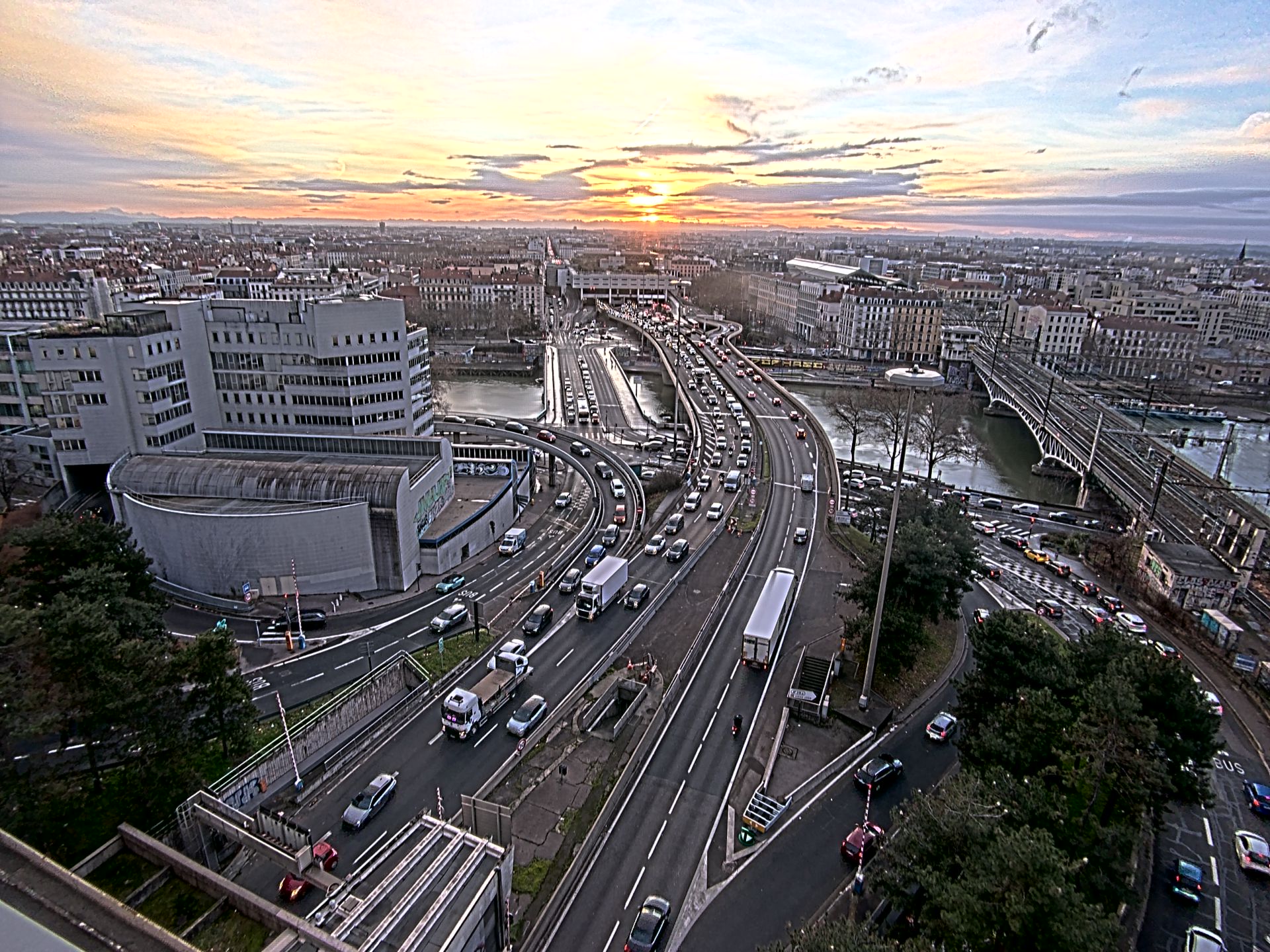 Caméra autoroute à Lyon Perrache à l'entrée Sud du Tunnel sous Fourvière, en direction de Marseille