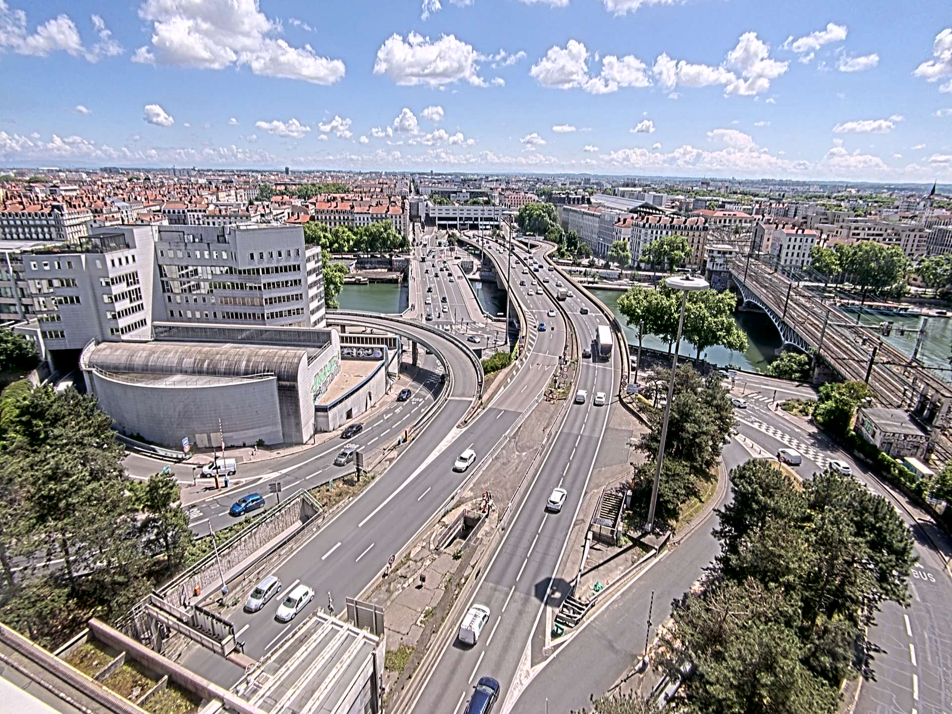 Caméra autoroute à Lyon Perrache à l'entrée Sud du Tunnel sous Fourvière, en direction de Marseille