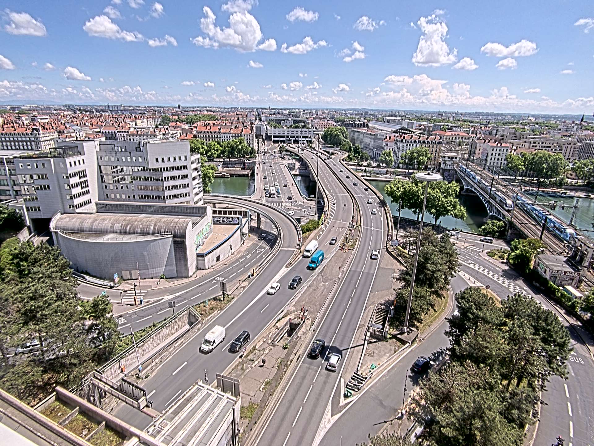 Caméra autoroute à Lyon Perrache à l'entrée Sud du Tunnel sous Fourvière, en direction de Marseille