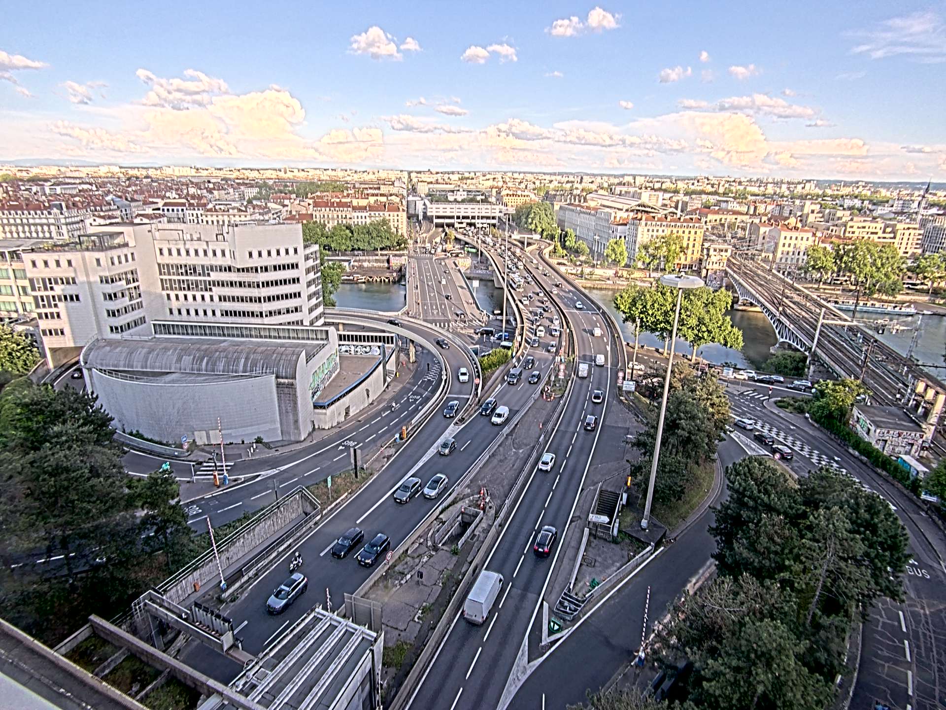Caméra autoroute à Lyon Perrache à l'entrée Sud du Tunnel sous Fourvière, en direction de Marseille