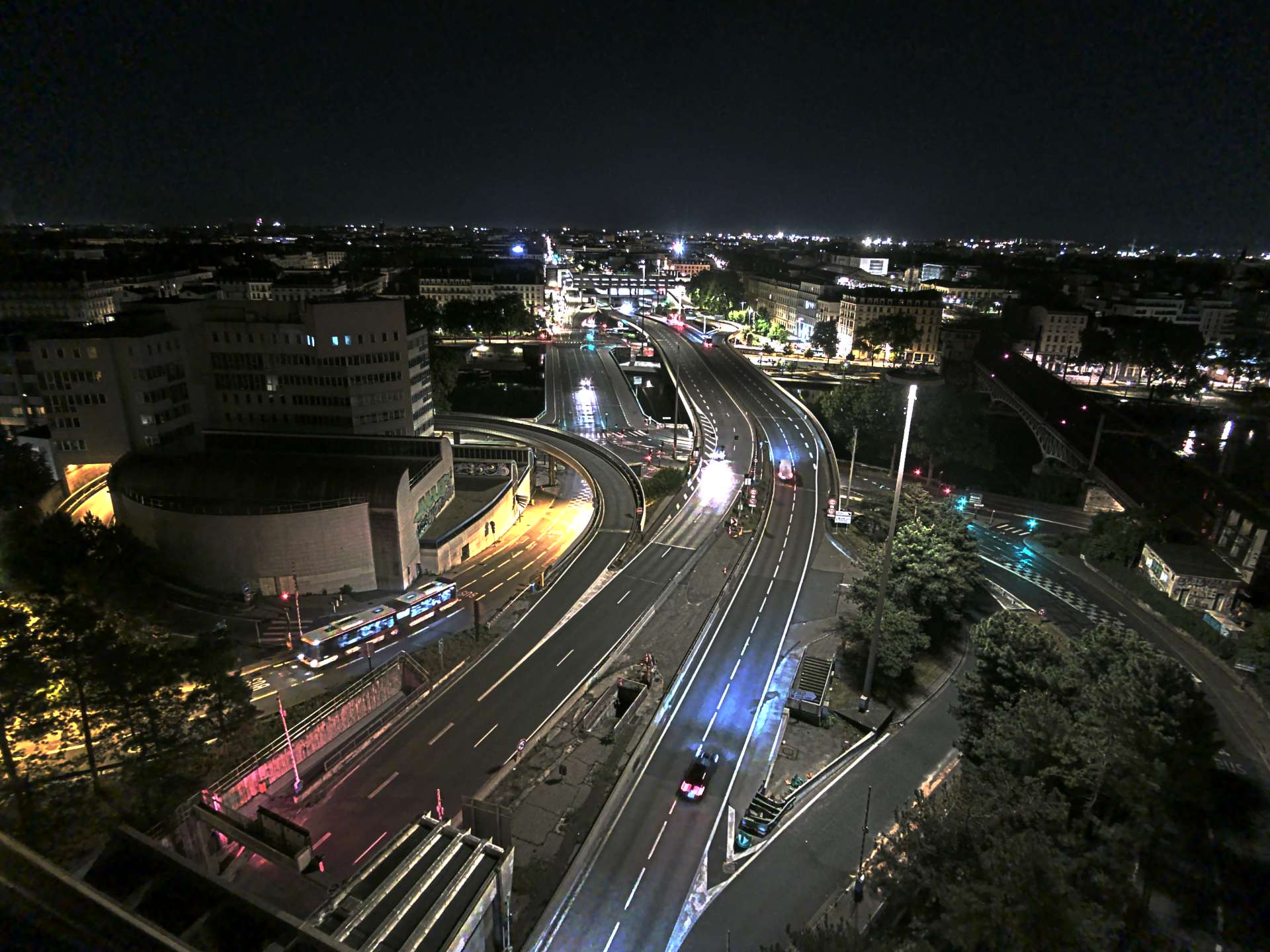 Caméra autoroute à Lyon Perrache à l'entrée Sud du Tunnel sous Fourvière, en direction de Marseille