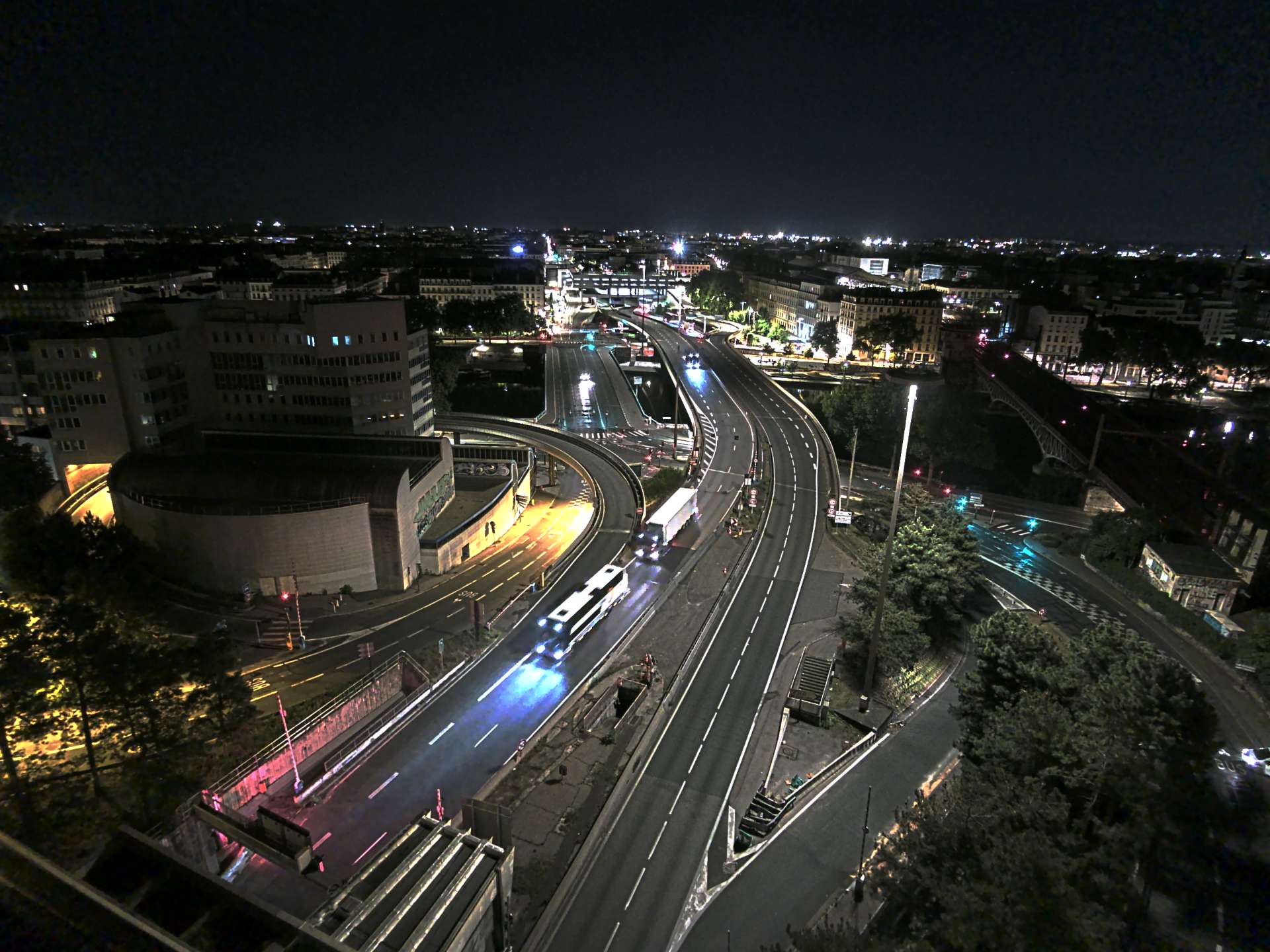 Caméra autoroute à Lyon Perrache à l'entrée Sud du Tunnel sous Fourvière, en direction de Marseille