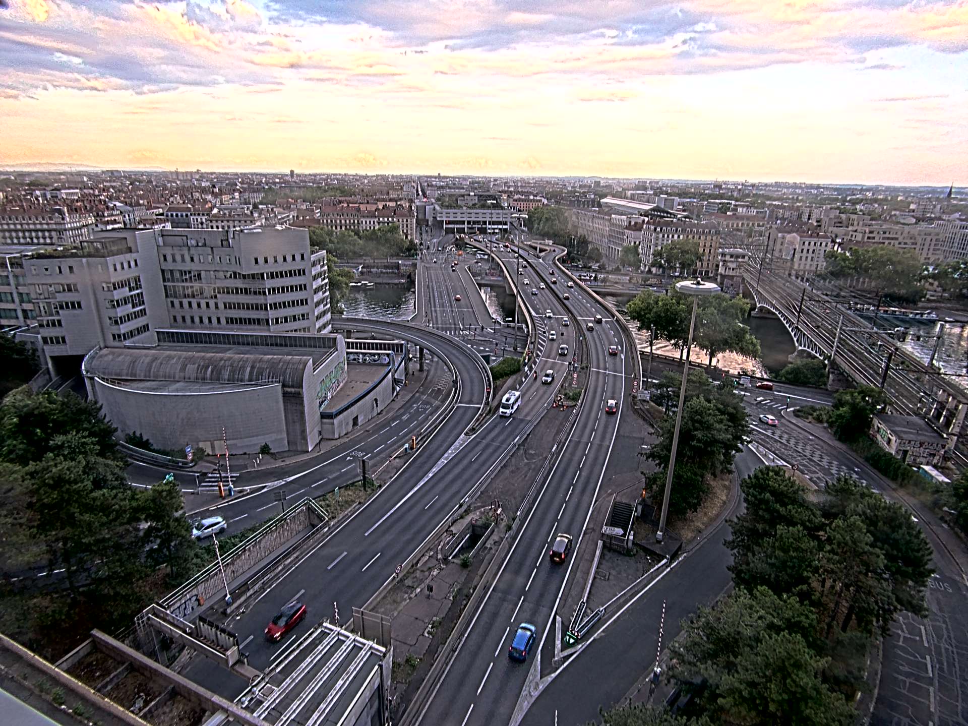 Caméra autoroute à Lyon Perrache à l'entrée Sud du Tunnel sous Fourvière, en direction de Marseille