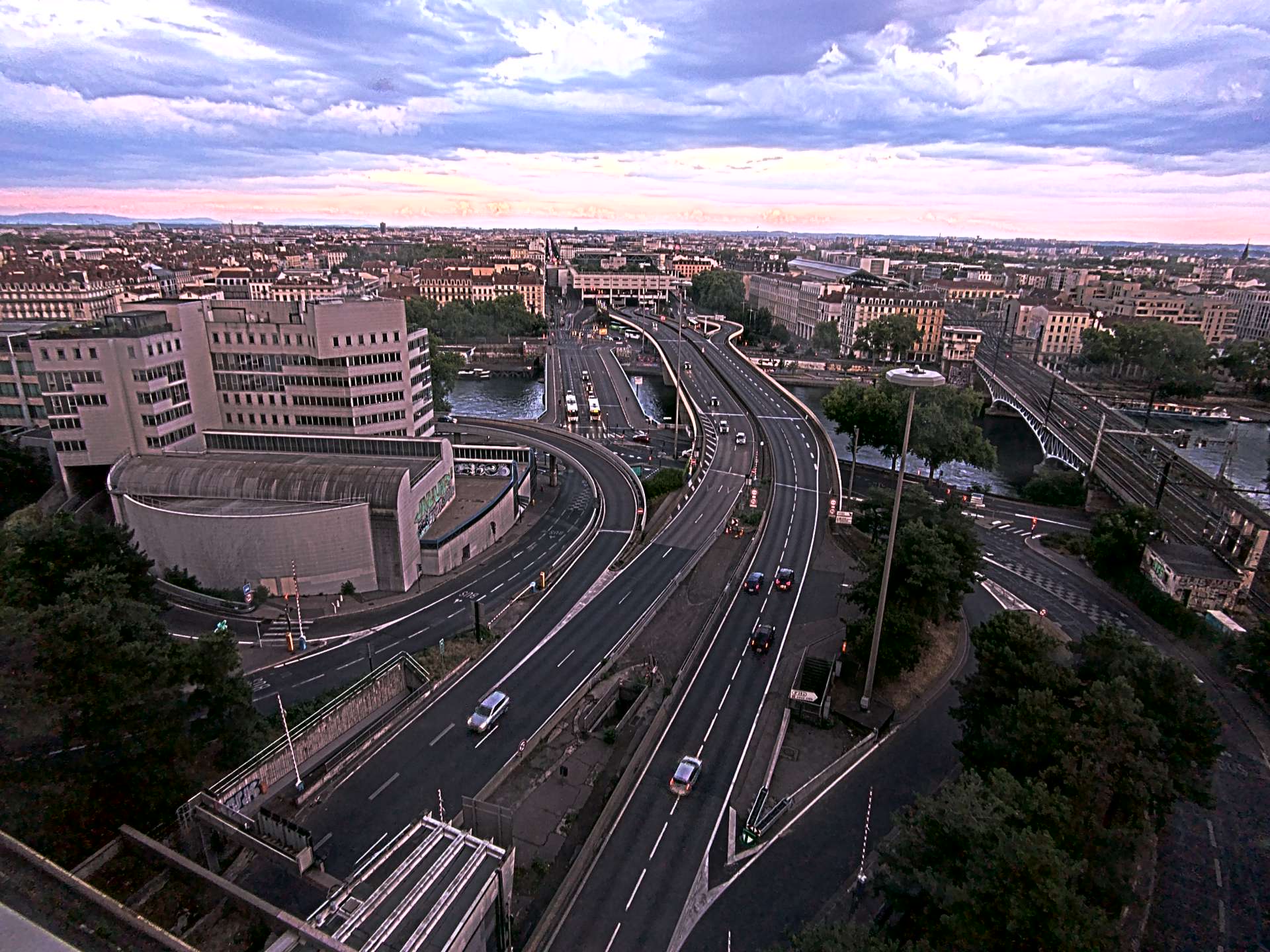Caméra autoroute à Lyon Perrache à l'entrée Sud du Tunnel sous Fourvière, en direction de Marseille