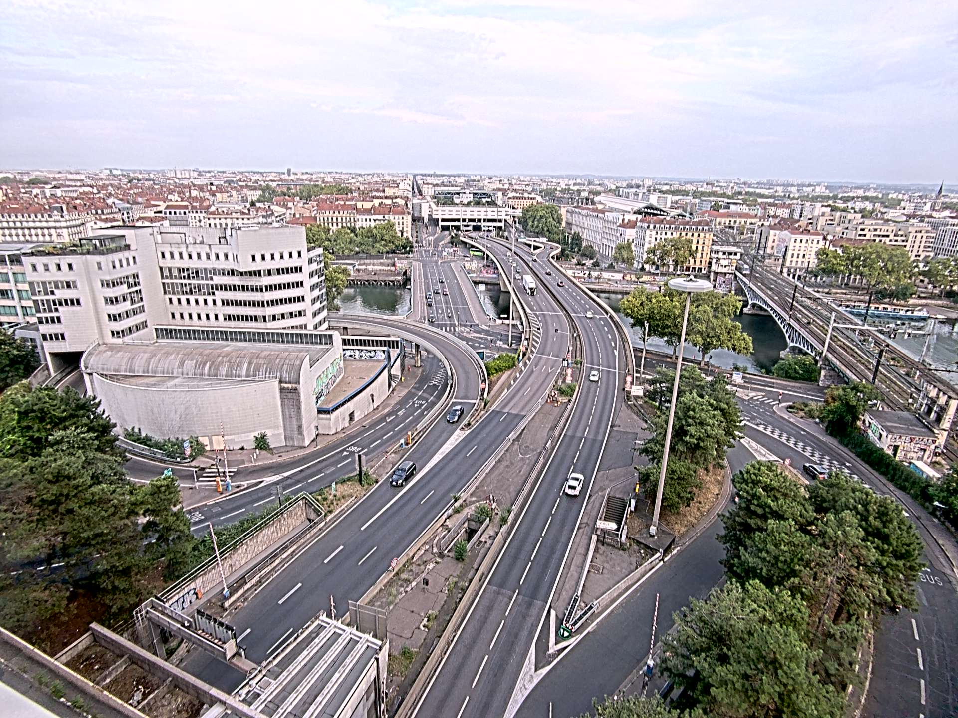 Caméra autoroute à Lyon Perrache à l'entrée Sud du Tunnel sous Fourvière, en direction de Marseille