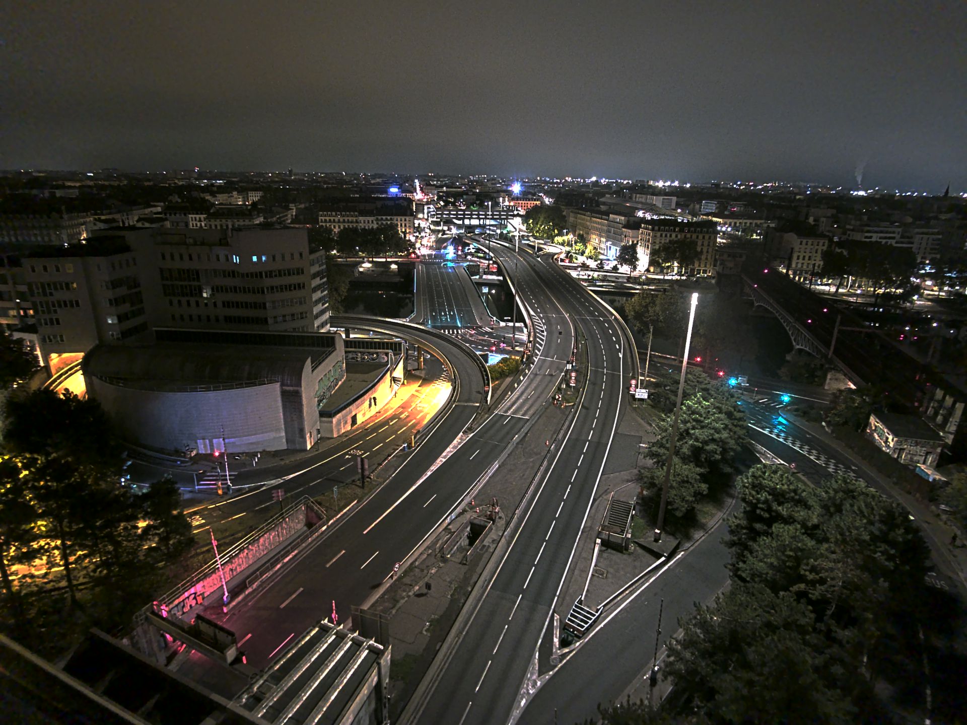 Caméra autoroute à Lyon Perrache à l'entrée Sud du Tunnel sous Fourvière, en direction de Marseille
