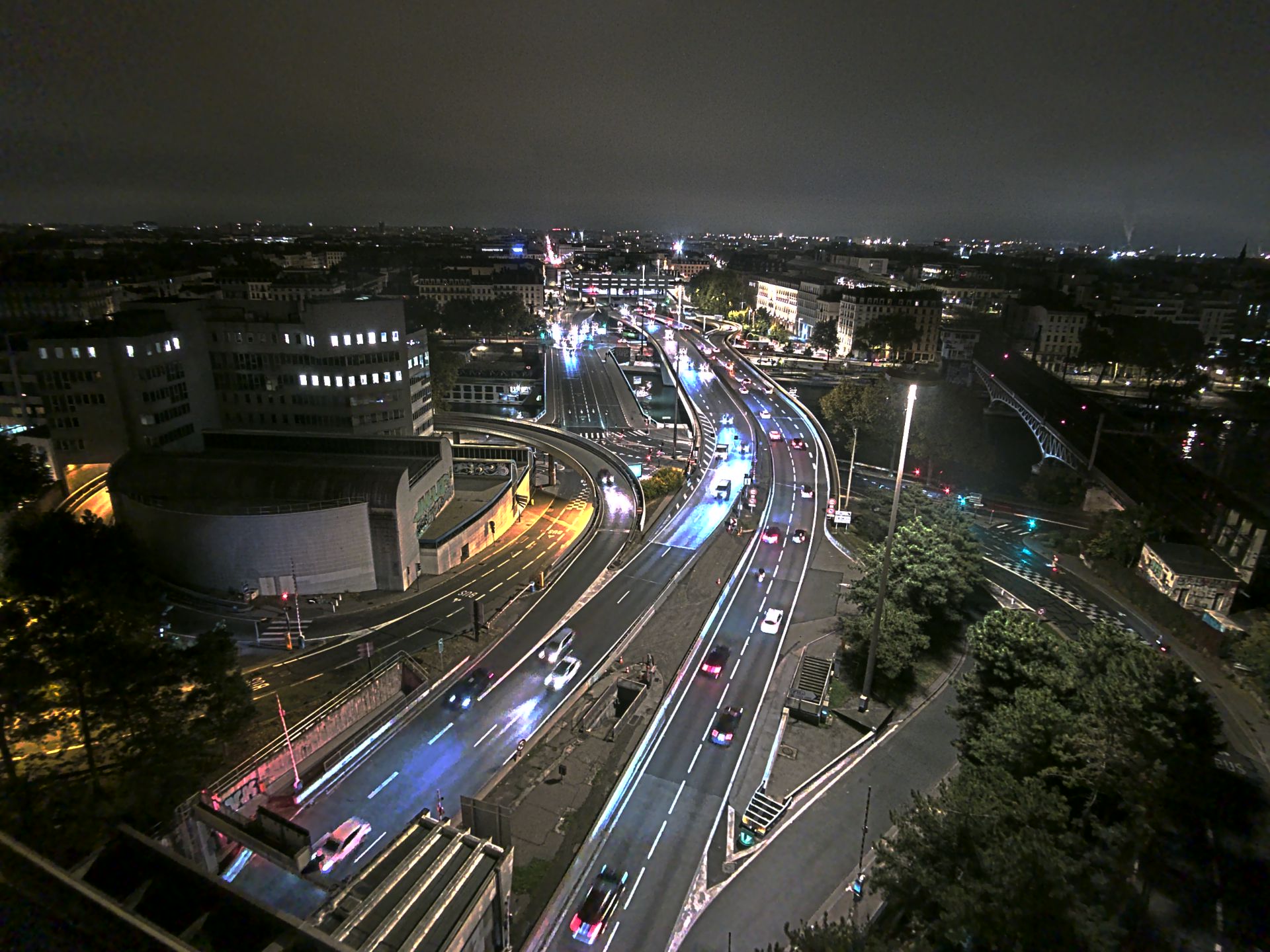 Caméra autoroute à Lyon Perrache à l'entrée Sud du Tunnel sous Fourvière, en direction de Marseille