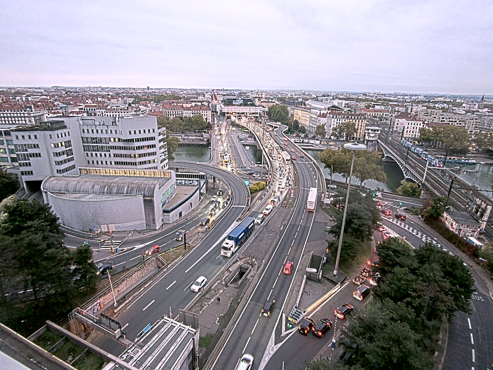 Caméra autoroute à Lyon Perrache à l'entrée Sud du Tunnel sous Fourvière, en direction de Marseille