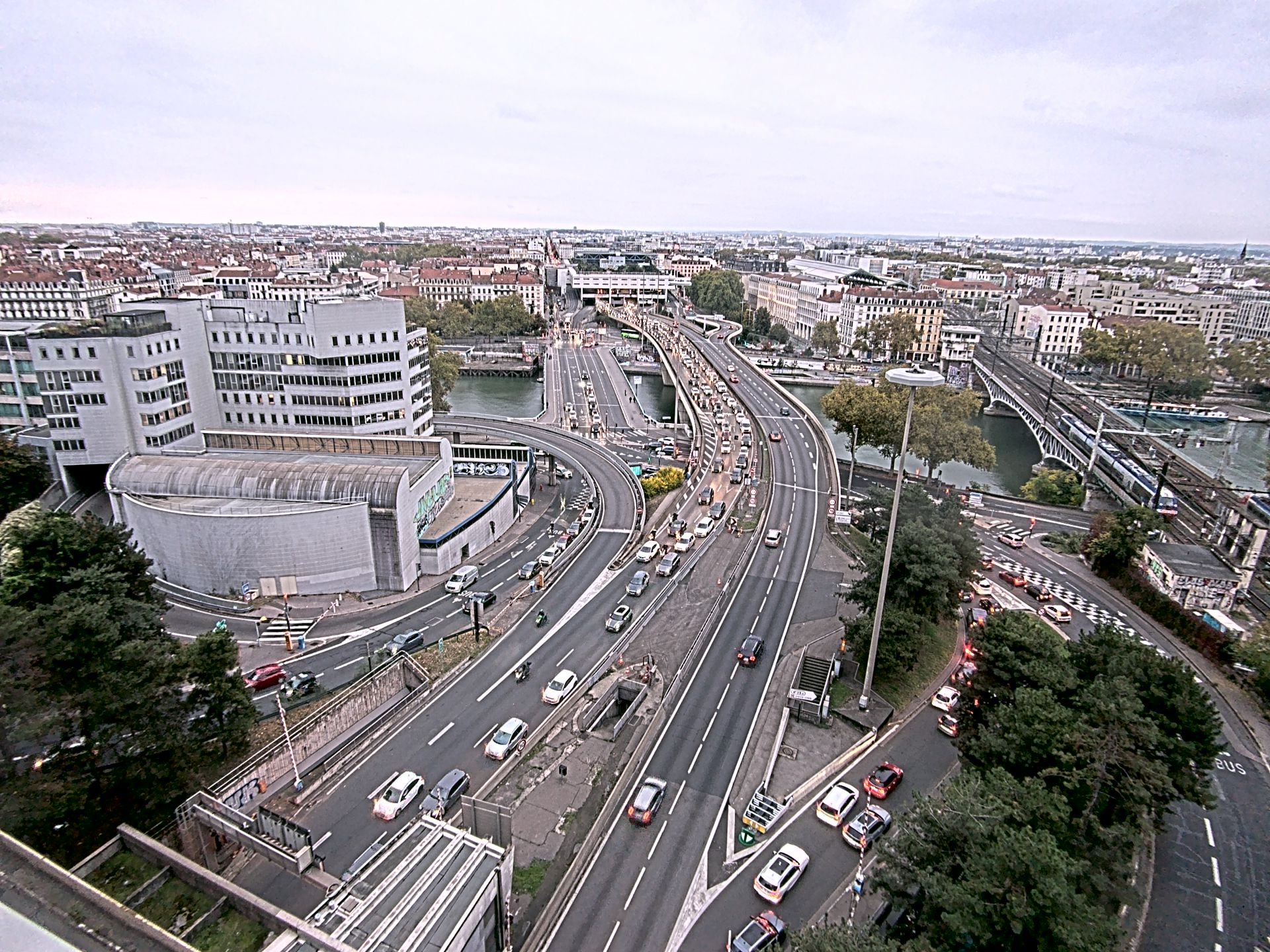 Caméra autoroute à Lyon Perrache à l'entrée Sud du Tunnel sous Fourvière, en direction de Marseille