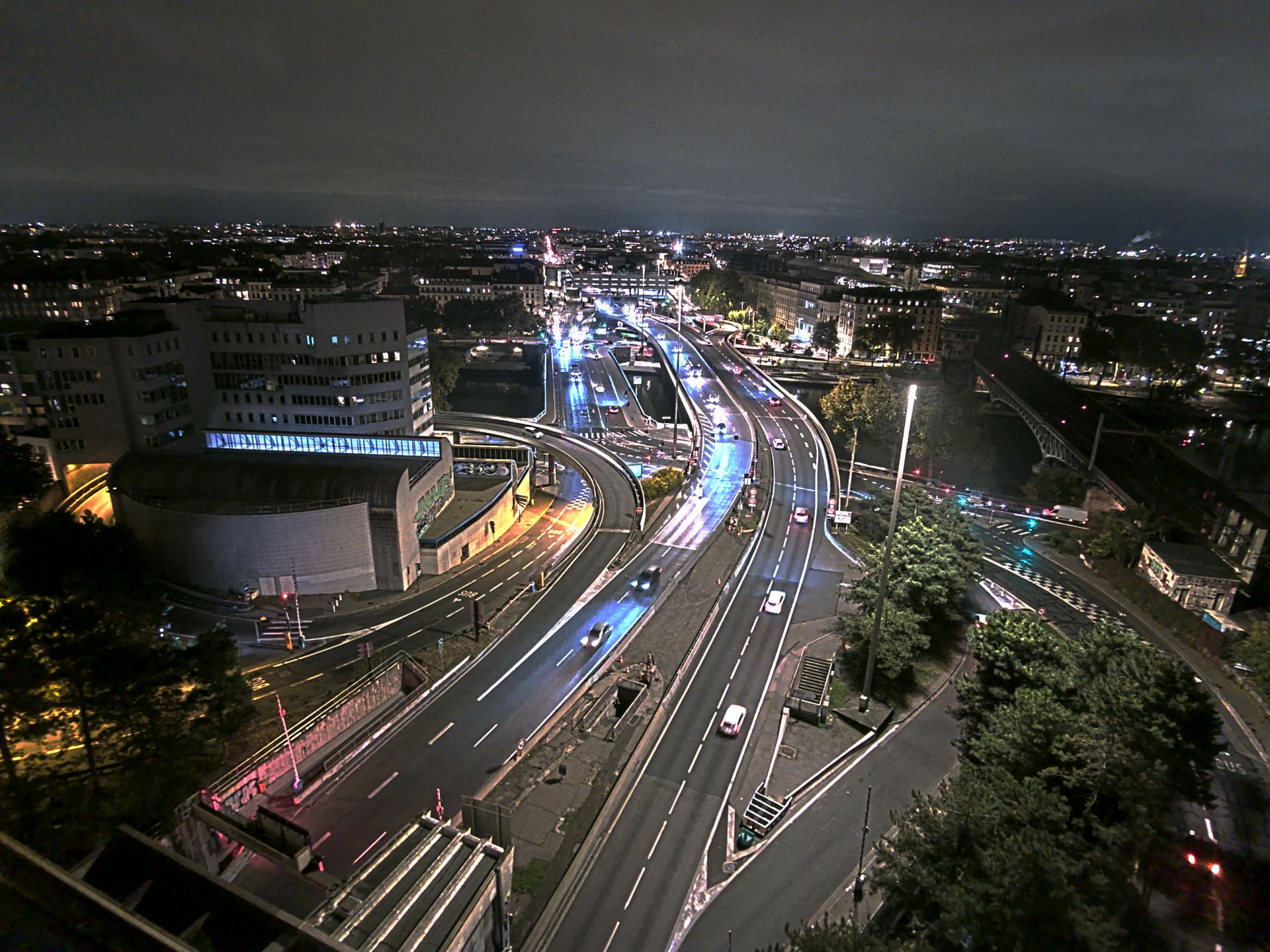 Caméra autoroute à Lyon Perrache à l'entrée Sud du Tunnel sous Fourvière, en direction de Marseille