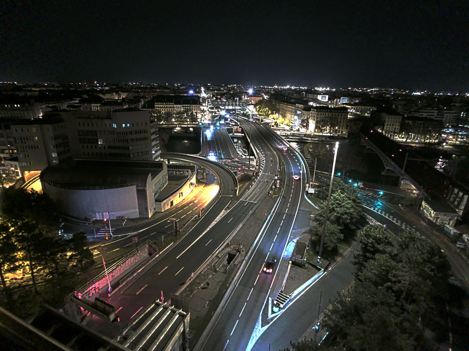 Caméra autoroute à Lyon Perrache à l'entrée Sud du Tunnel sous Fourvière, en direction de Marseille
