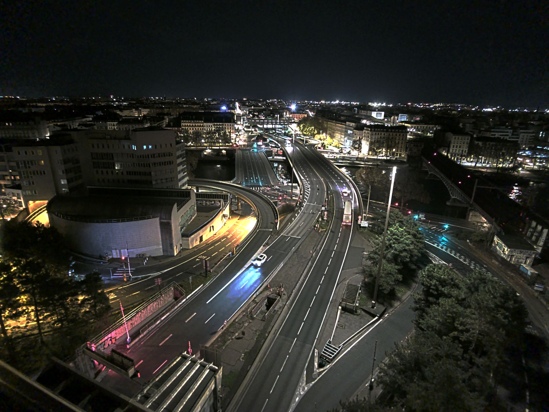 Caméra autoroute à Lyon Perrache à l'entrée Sud du Tunnel sous Fourvière, en direction de Marseille
