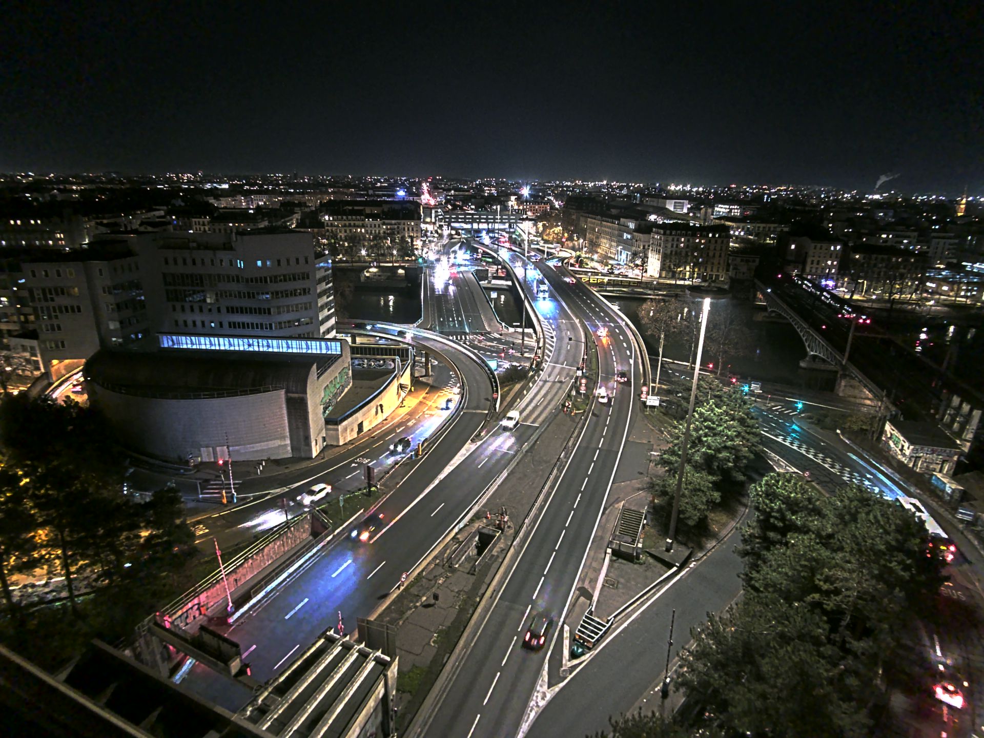 Caméra autoroute à Lyon Perrache à l'entrée Sud du Tunnel sous Fourvière, en direction de Marseille