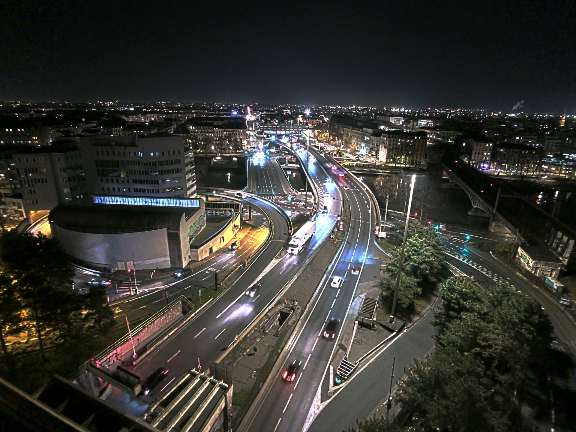 Caméra autoroute à Lyon Perrache à l'entrée Sud du Tunnel sous Fourvière, en direction de Marseille