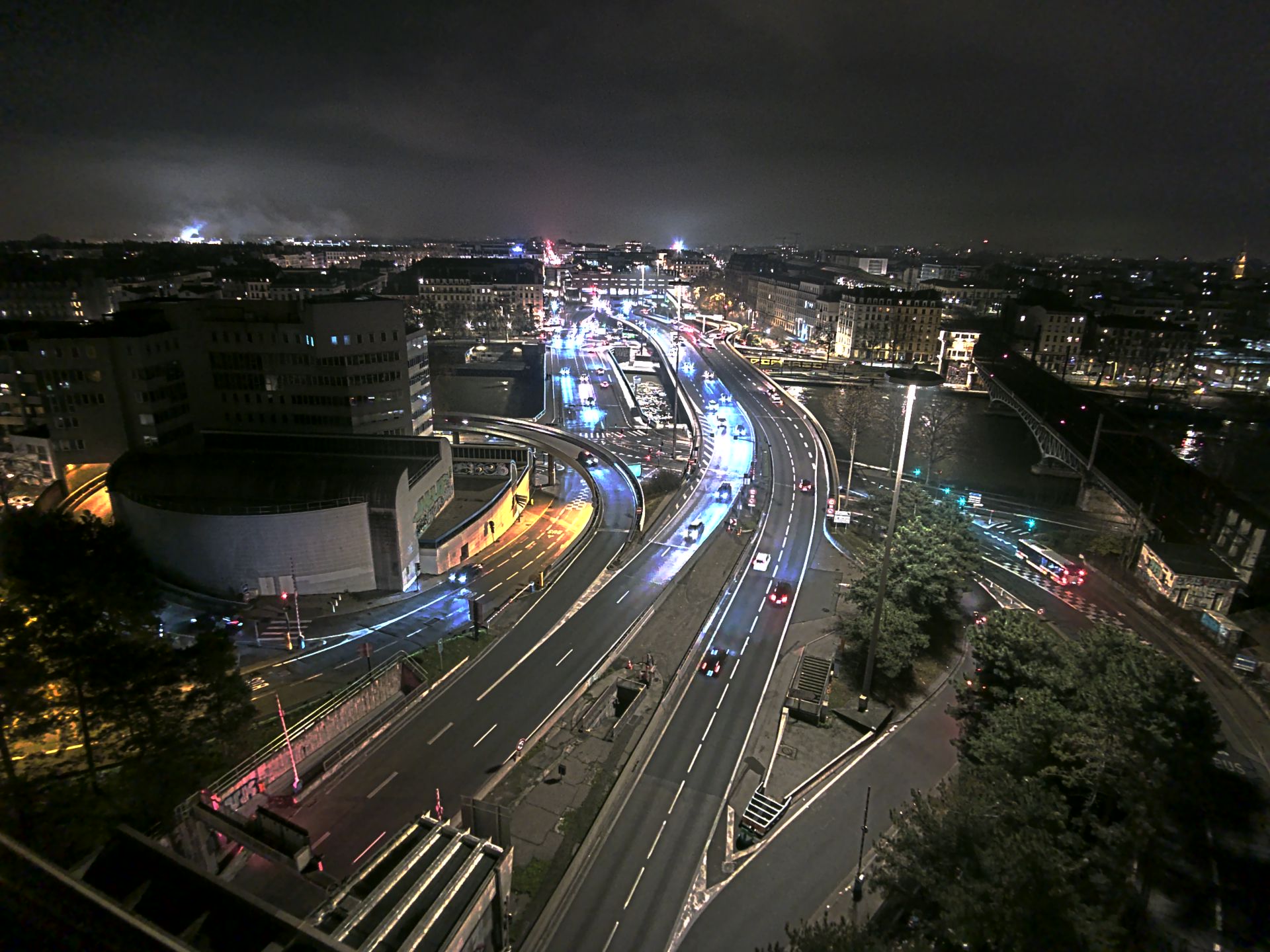 Caméra autoroute à Lyon Perrache à l'entrée Sud du Tunnel sous Fourvière, en direction de Marseille