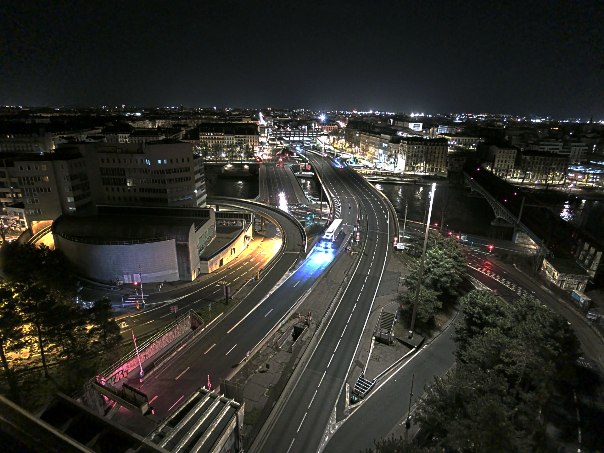 Caméra autoroute à Lyon Perrache à l'entrée Sud du Tunnel sous Fourvière, en direction de Marseille