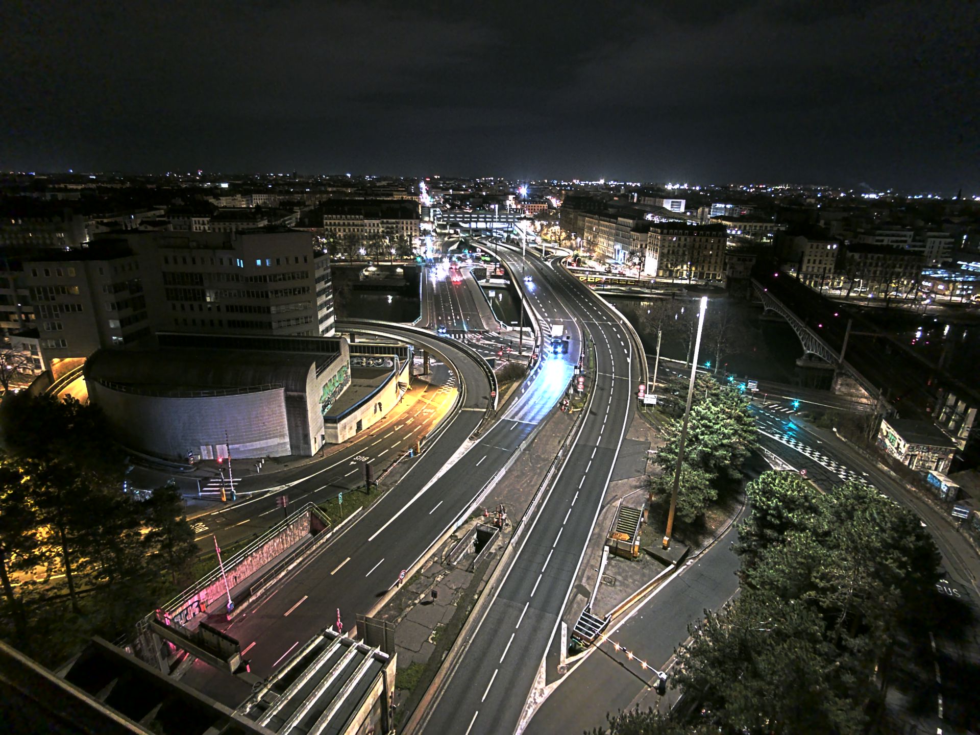 Caméra autoroute à Lyon Perrache à l'entrée Sud du Tunnel sous Fourvière, en direction de Marseille