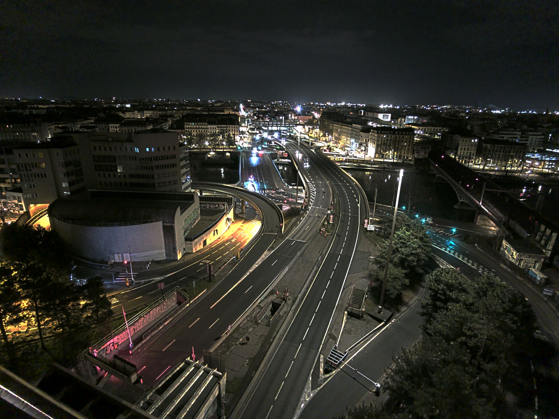 Caméra autoroute à Lyon Perrache à l'entrée Sud du Tunnel sous Fourvière, en direction de Marseille