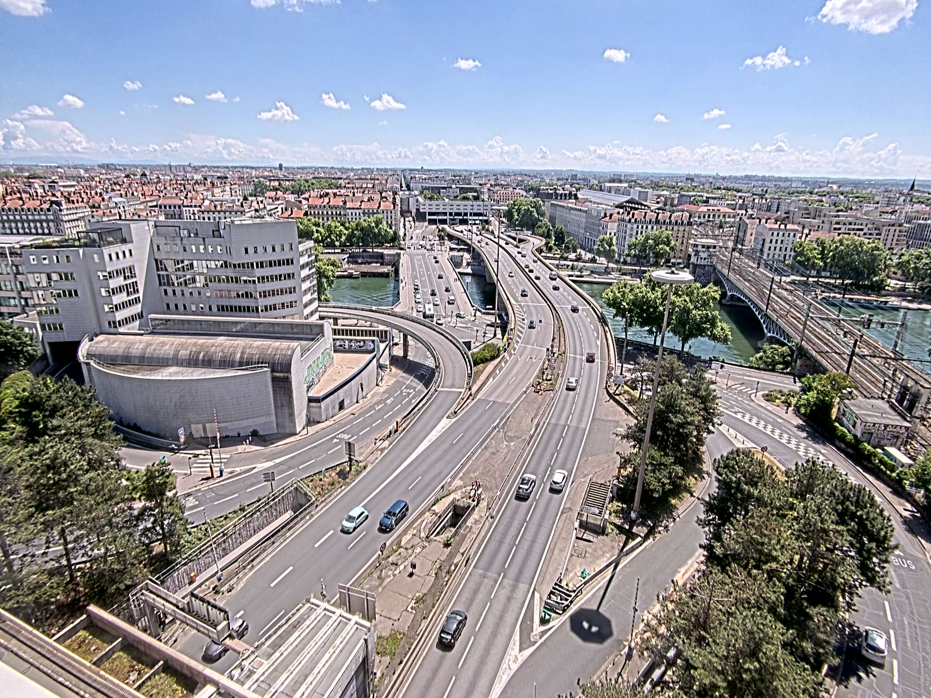 Caméra autoroute à Lyon Perrache à l'entrée Sud du Tunnel sous Fourvière, en direction de Marseille