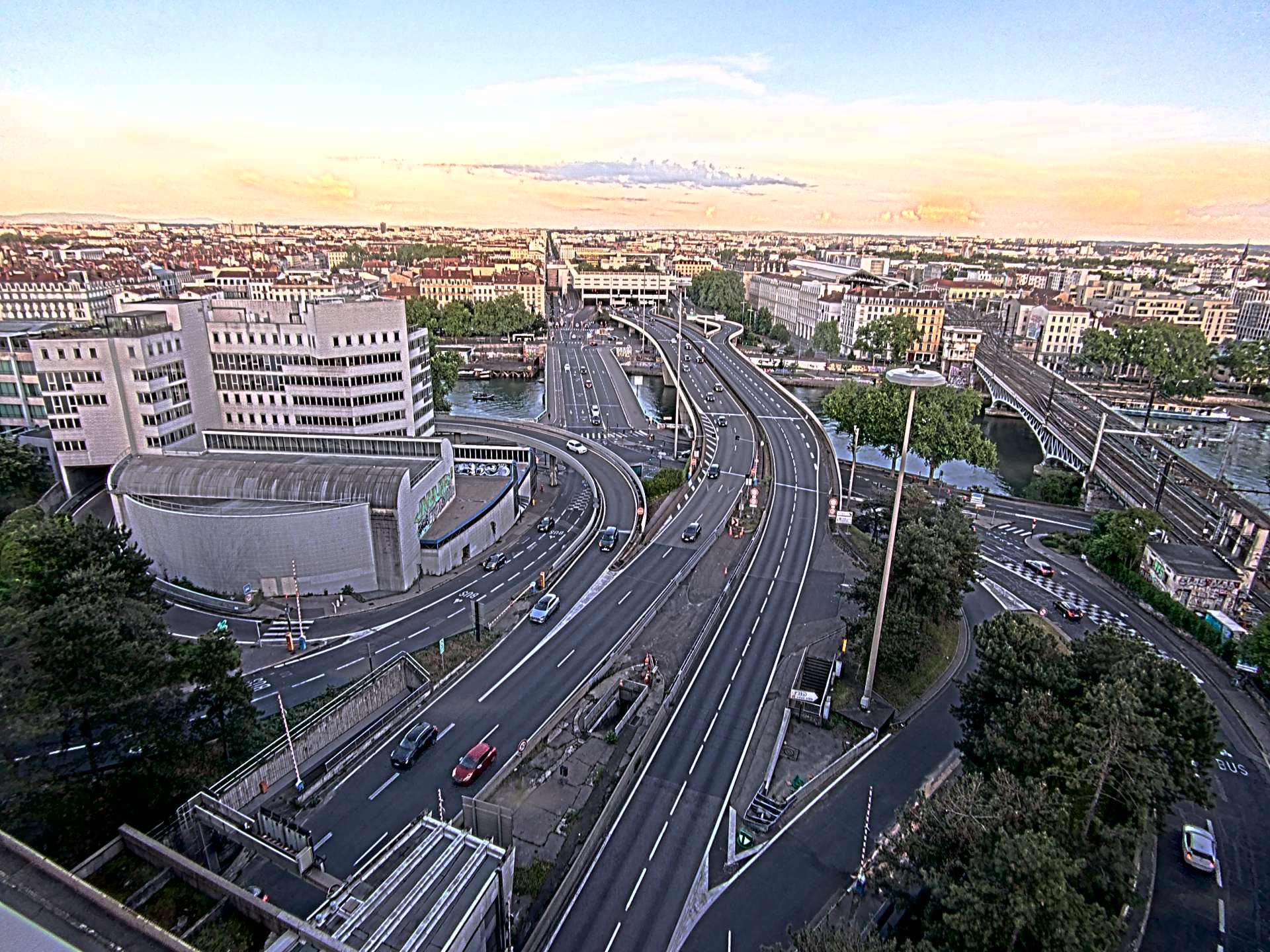 Caméra autoroute à Lyon Perrache à l'entrée Sud du Tunnel sous Fourvière, en direction de Marseille