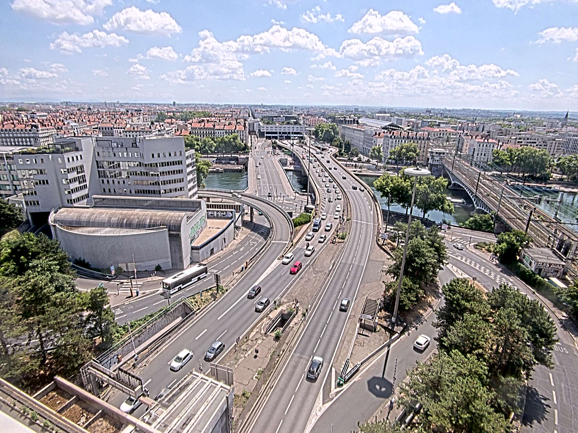 Caméra autoroute à Lyon Perrache à l'entrée Sud du Tunnel sous Fourvière, en direction de Marseille