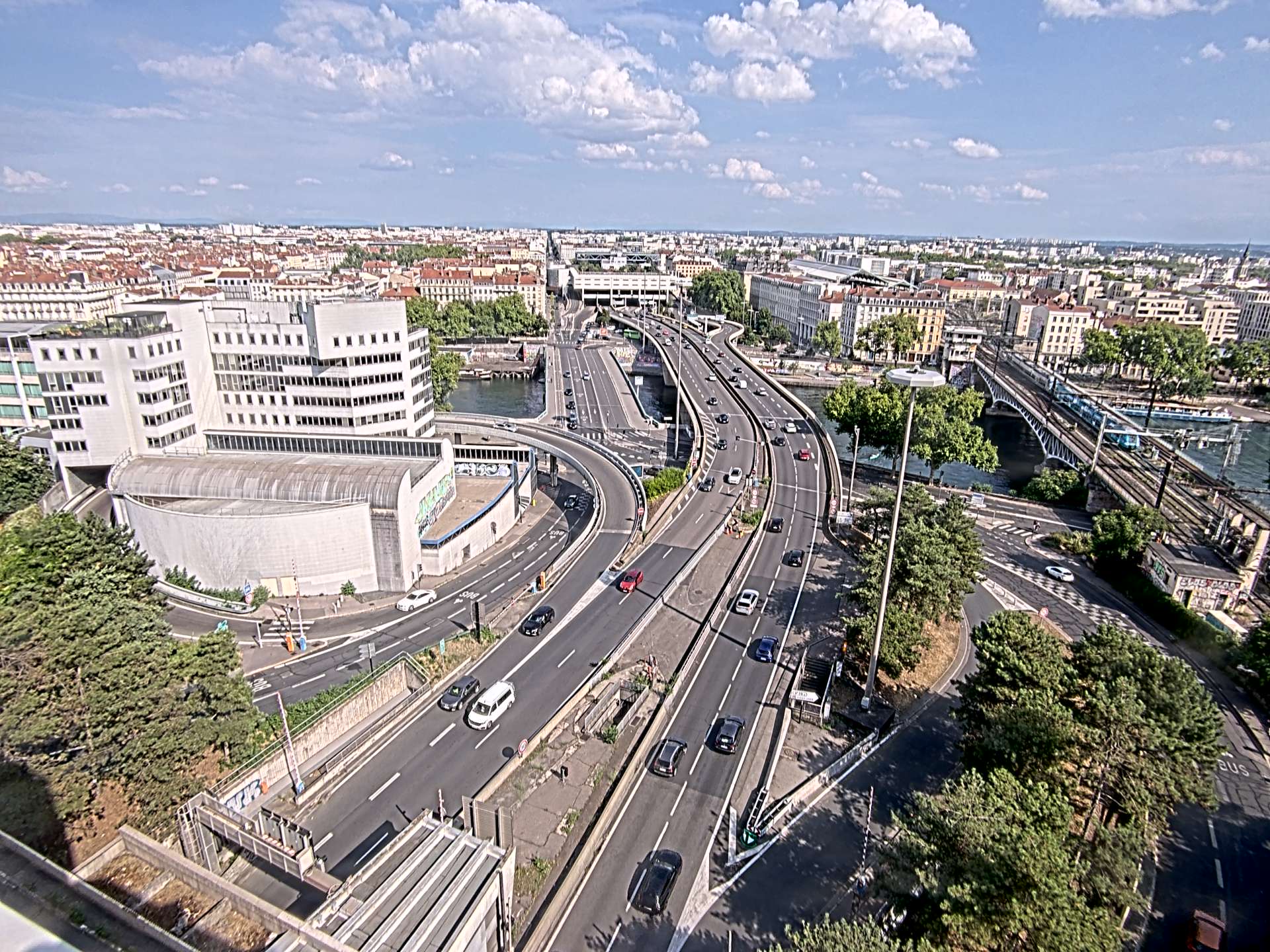 Caméra autoroute à Lyon Perrache à l'entrée Sud du Tunnel sous Fourvière, en direction de Marseille